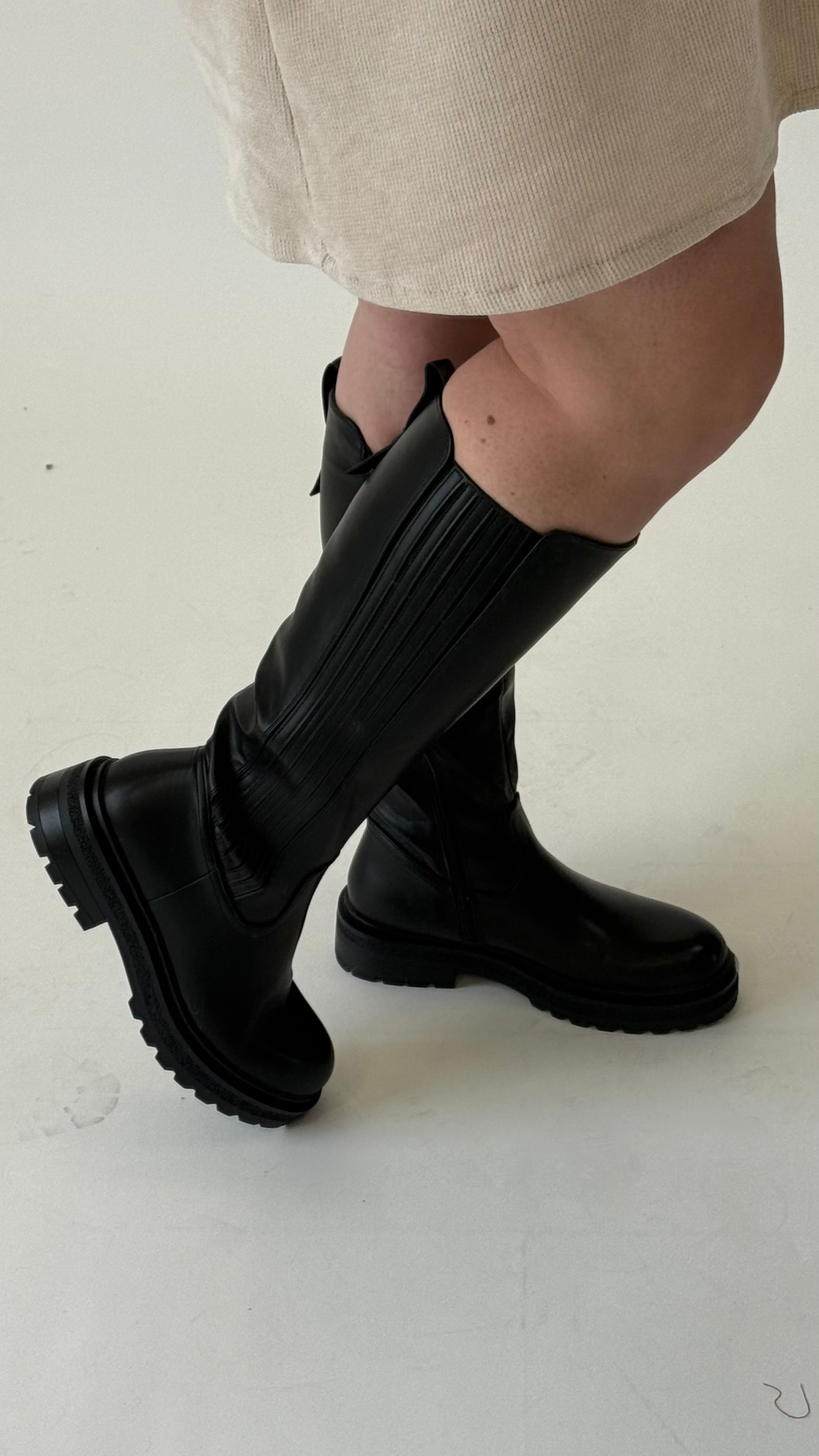LAARSJES & STIEFEL