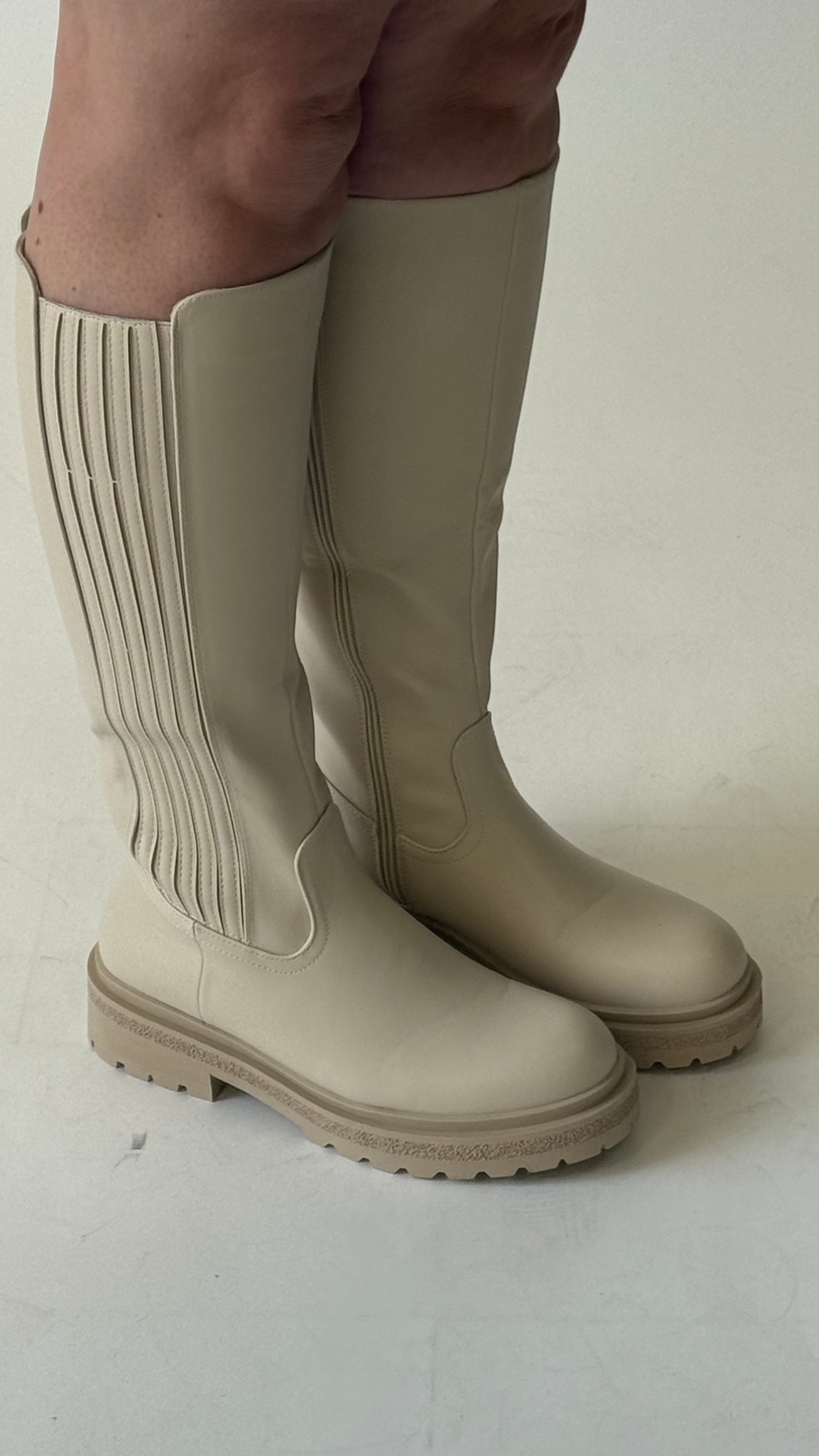 CELINA SLIPPER - BEIGE 68-367