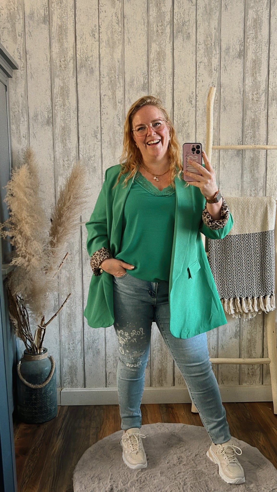 ESSIE TOP MIT SPITZE - 1288