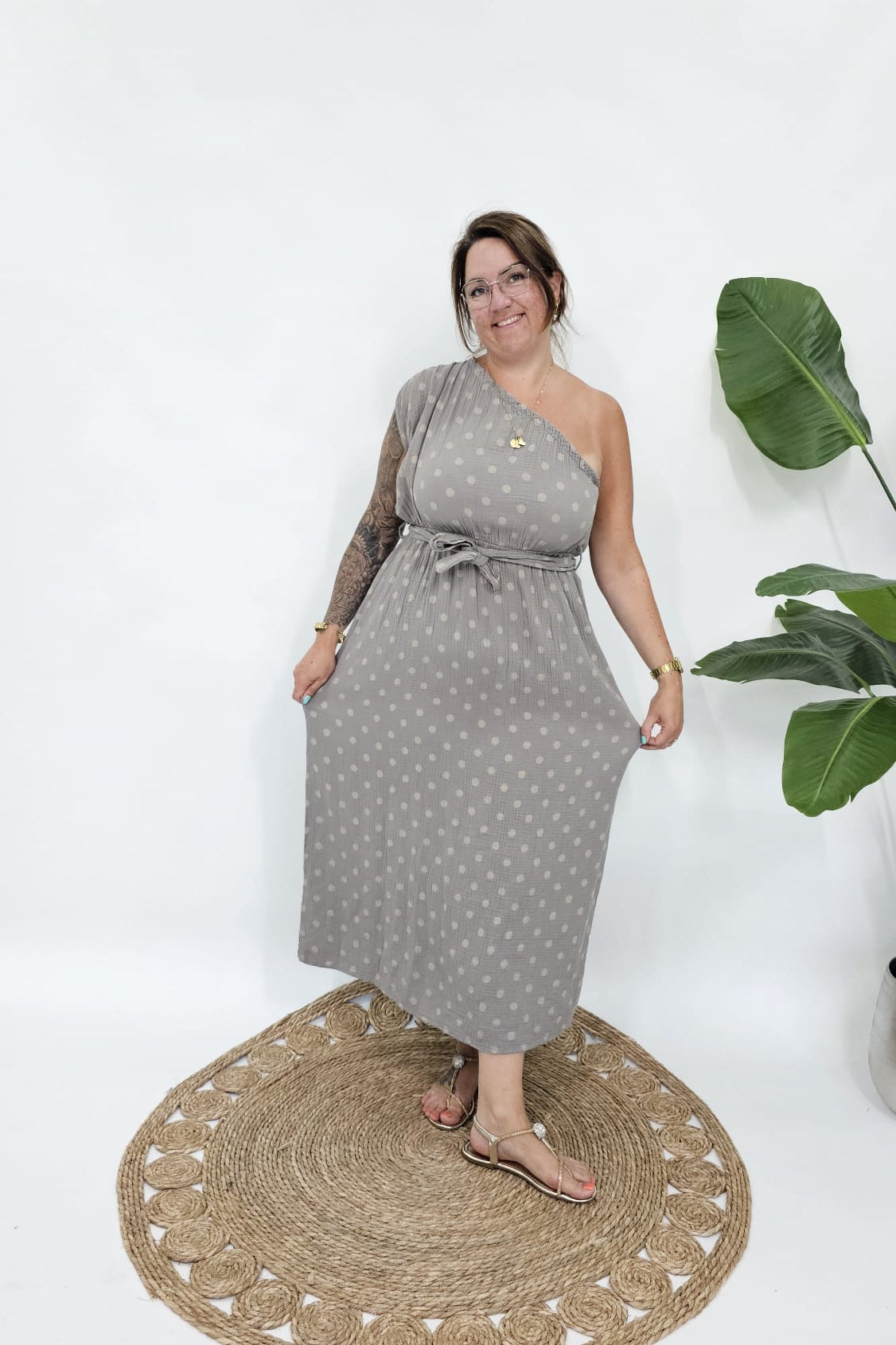 MOUSSELINE ONE SHOULDER DOTS - 2147