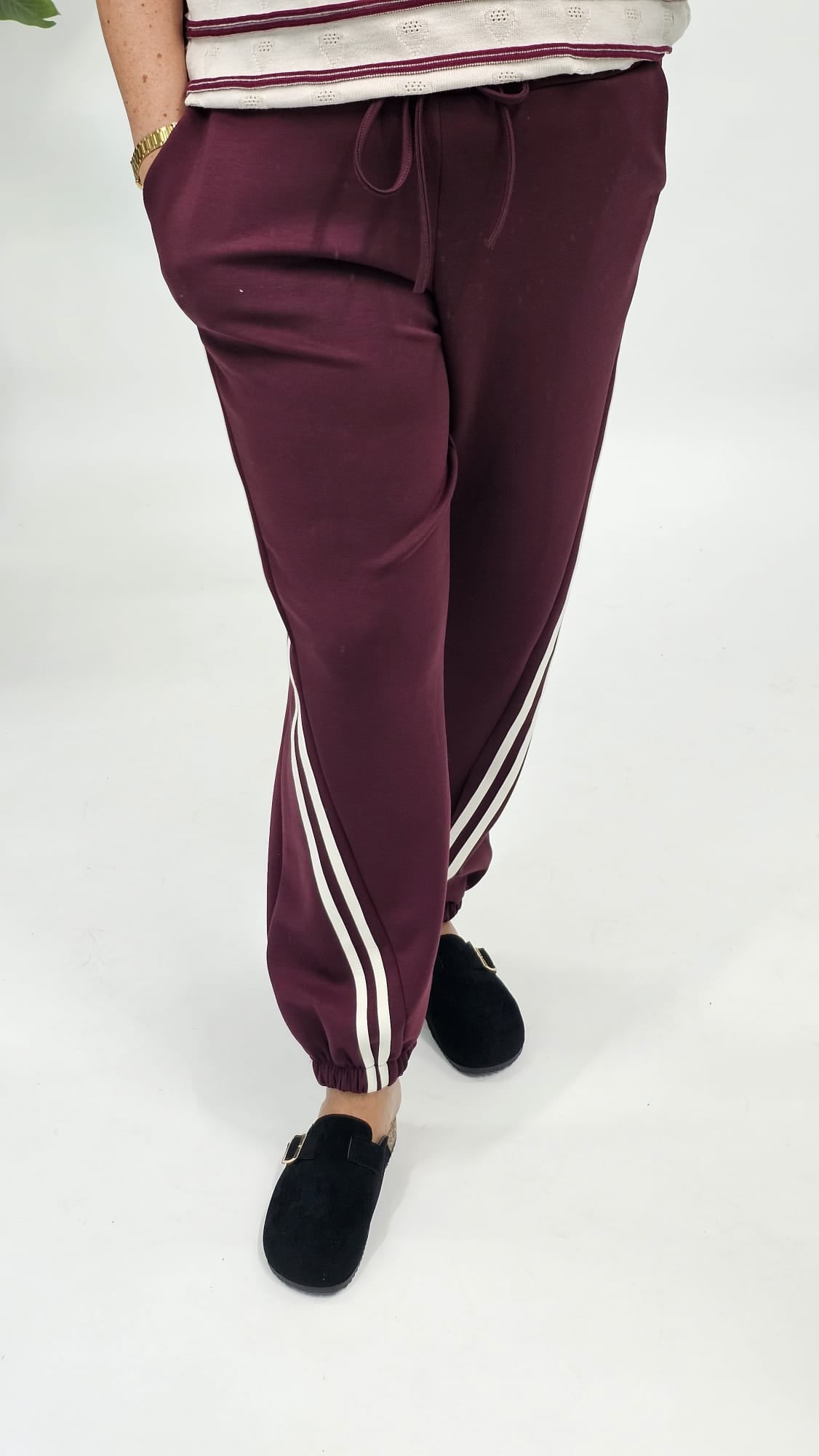 SPORTI JOGGER MET DUBBELE STREEP - 2192