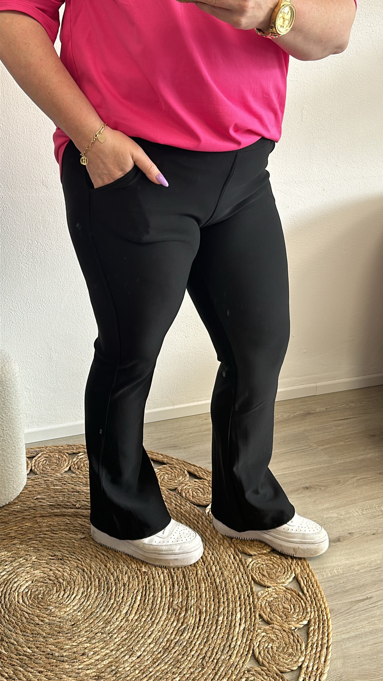 AUSGESTELLTE REISEHOSE - SCHWARZ