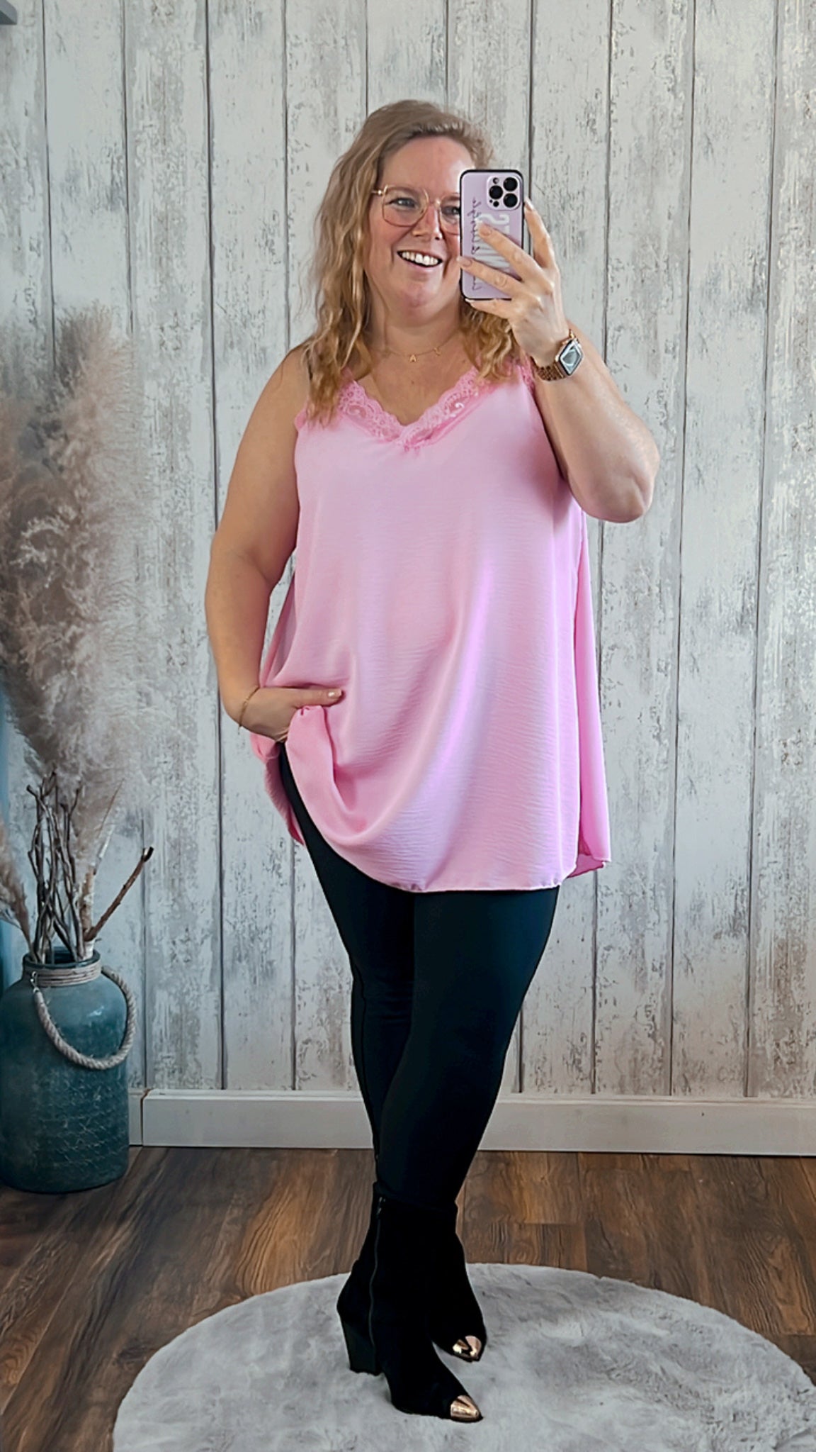 ESSIE TOP MIT SPITZE - 1288