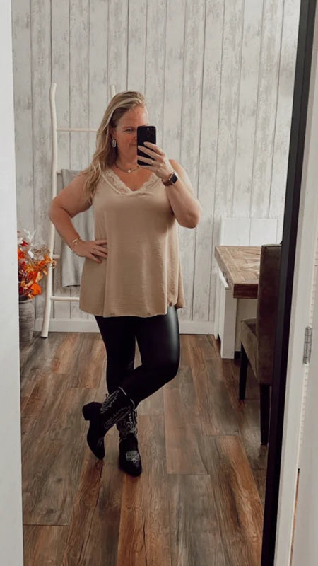 ESSIE TOP MIT SPITZE - 1288