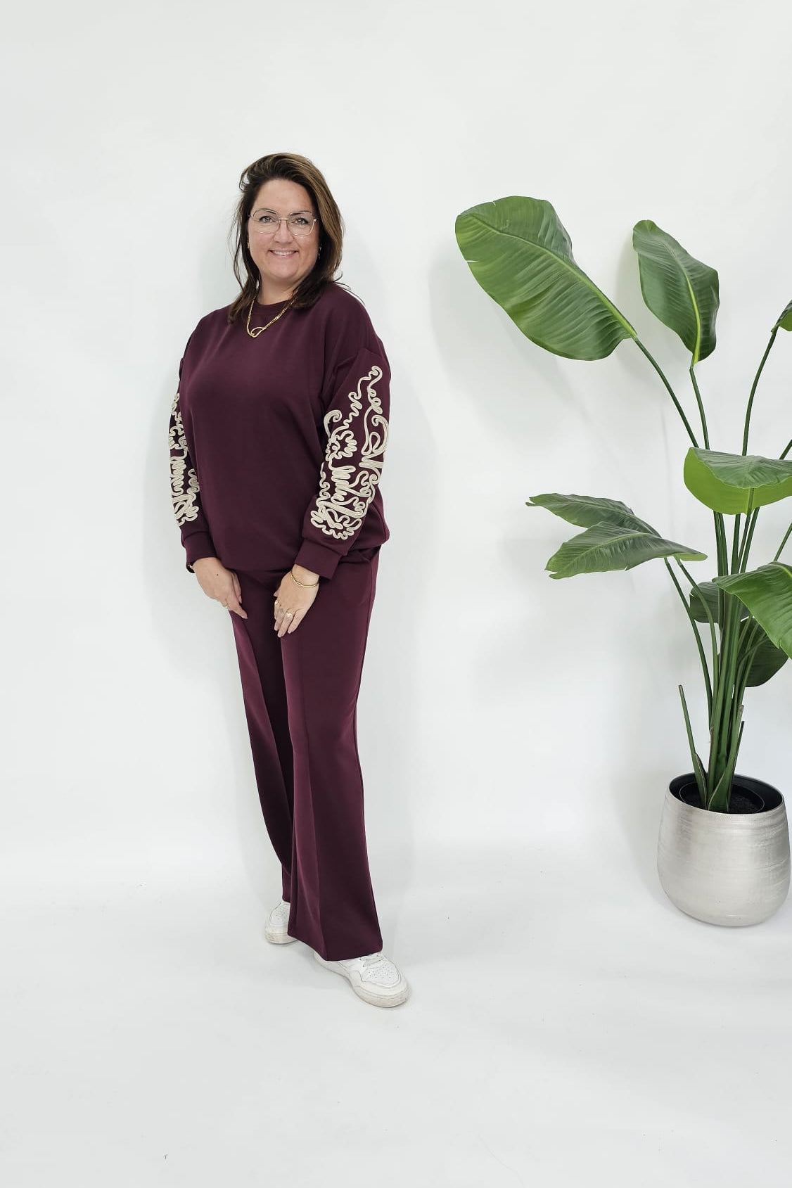 SWEATER MET SIERKOORD MOUW BURGUNDY