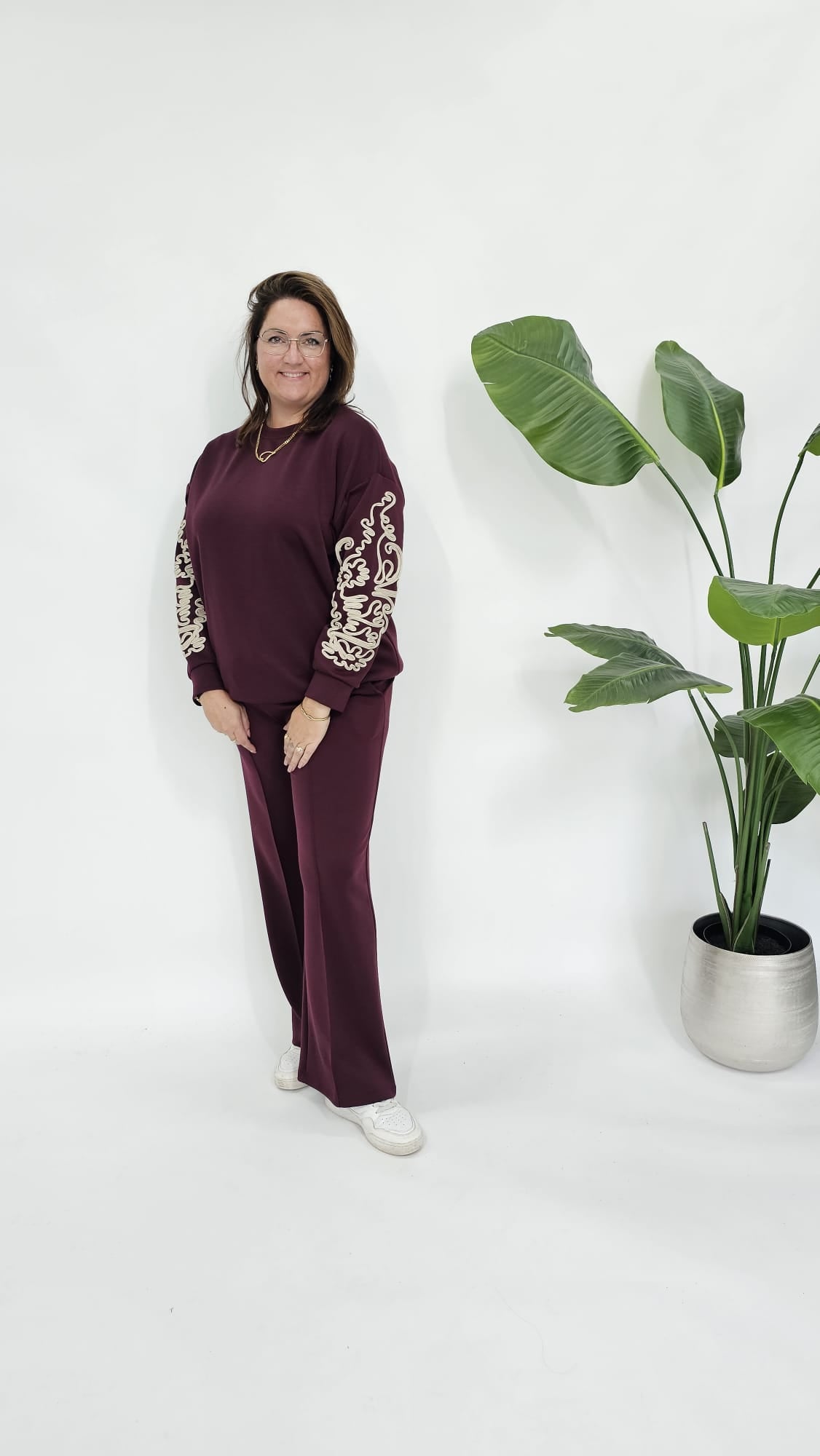 SWEATER MET SIERKOORD MOUW BURGUNDY
