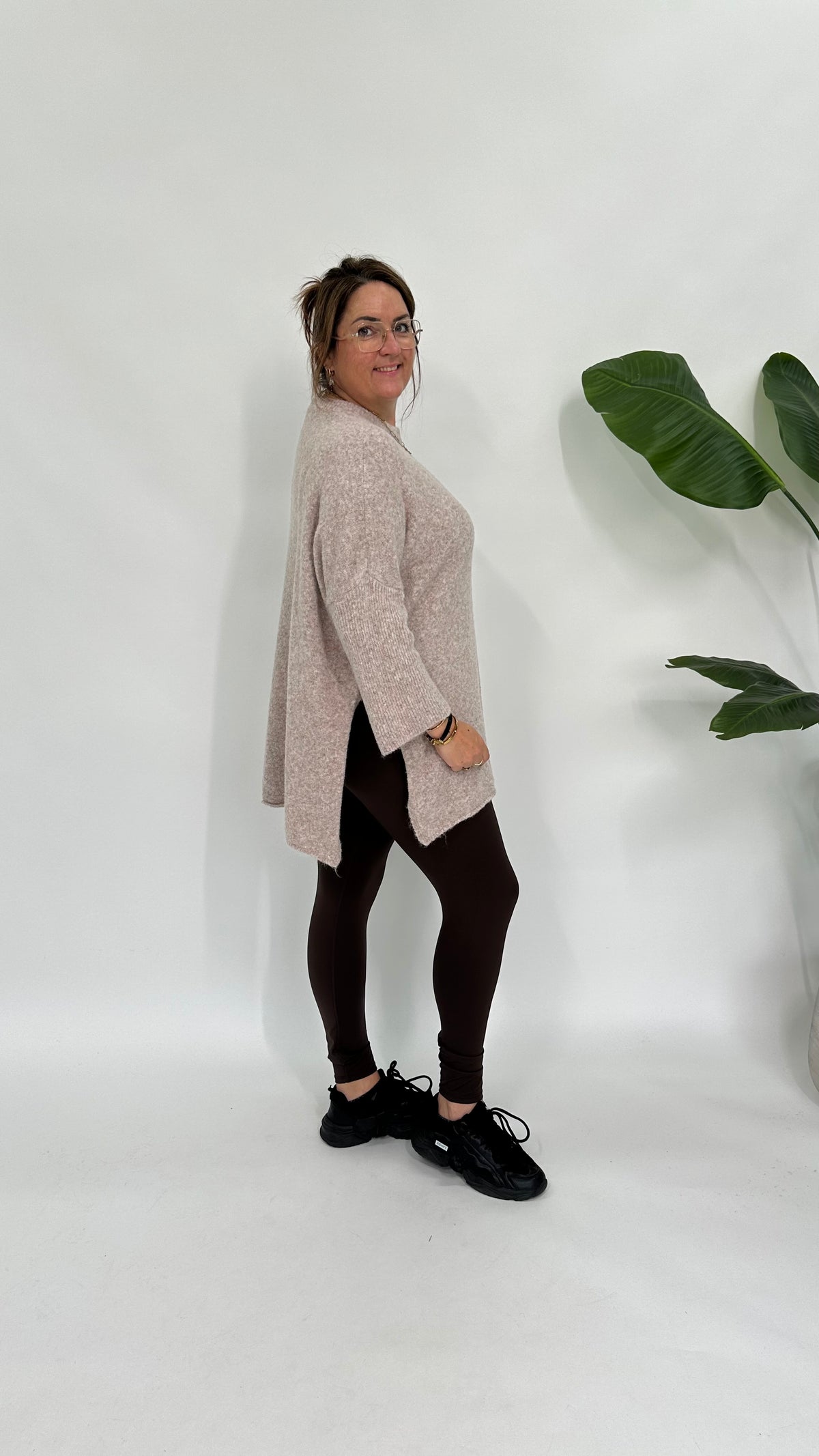OVERSIZED ZACHTE TRUI BEIGE