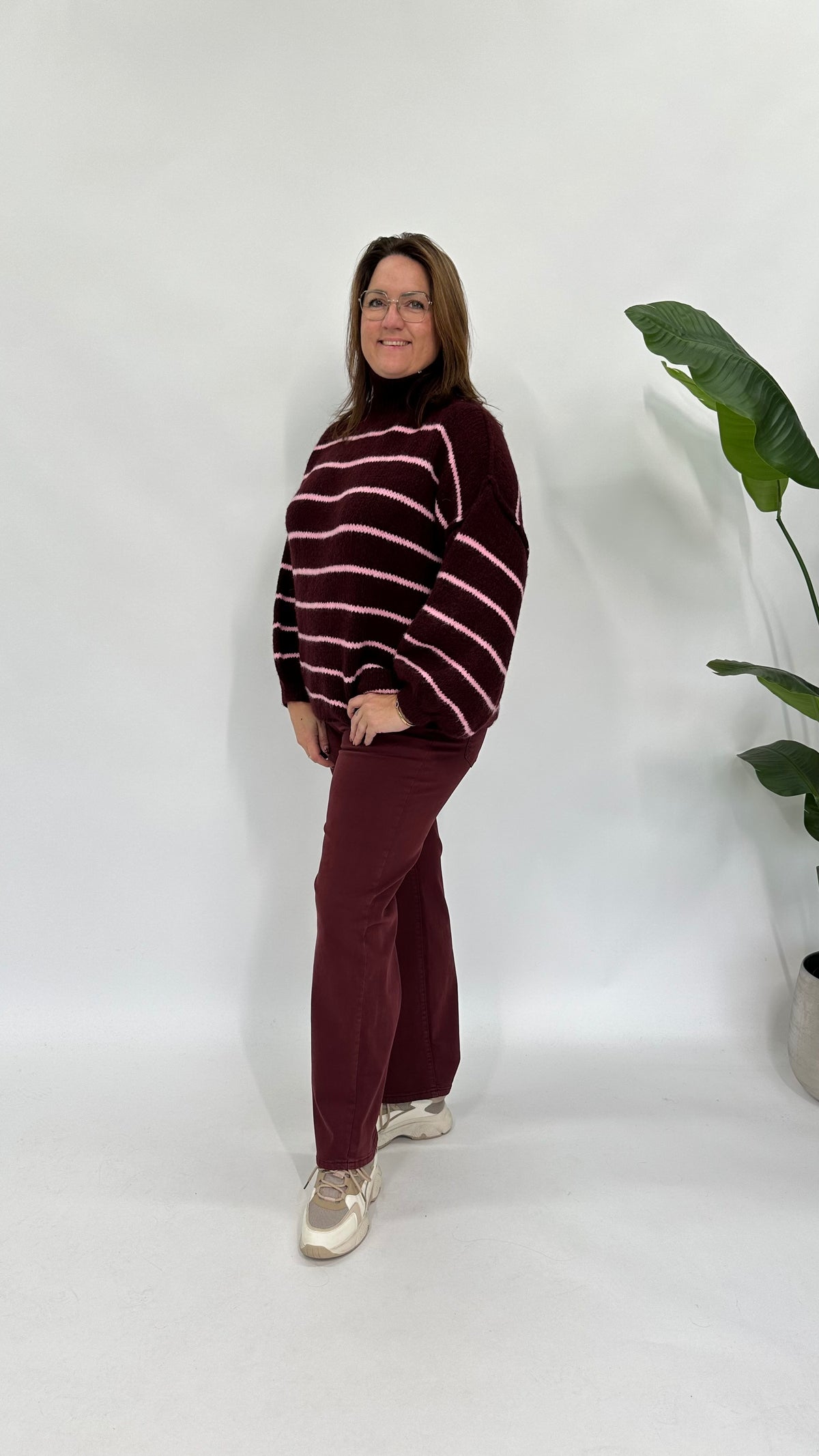 STREEP KNIT MET BALLONMOUW BURGUNDY