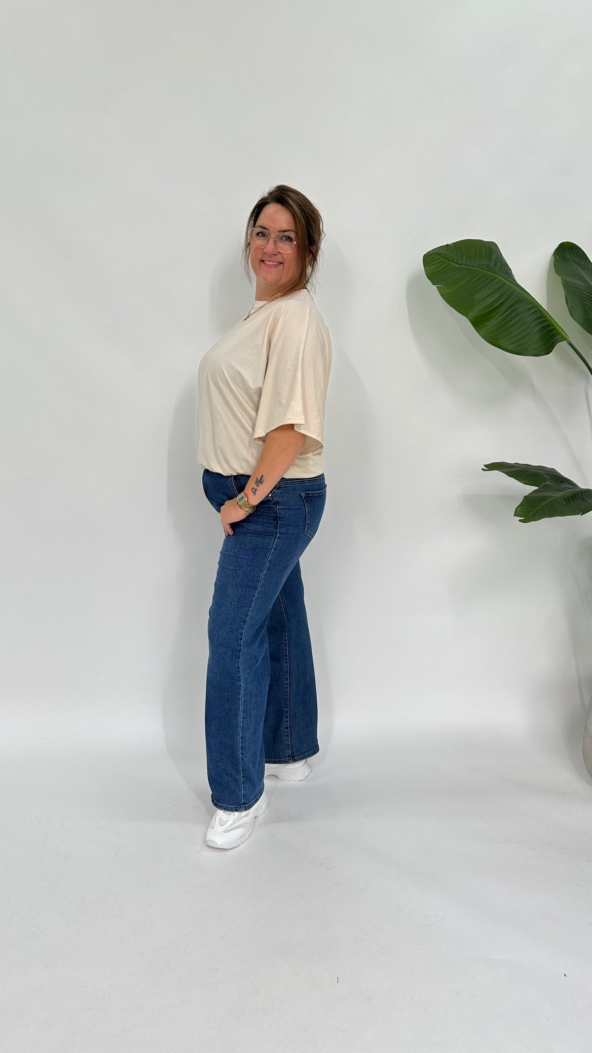 T-SHIRT MET ELASTIEK BEIGE