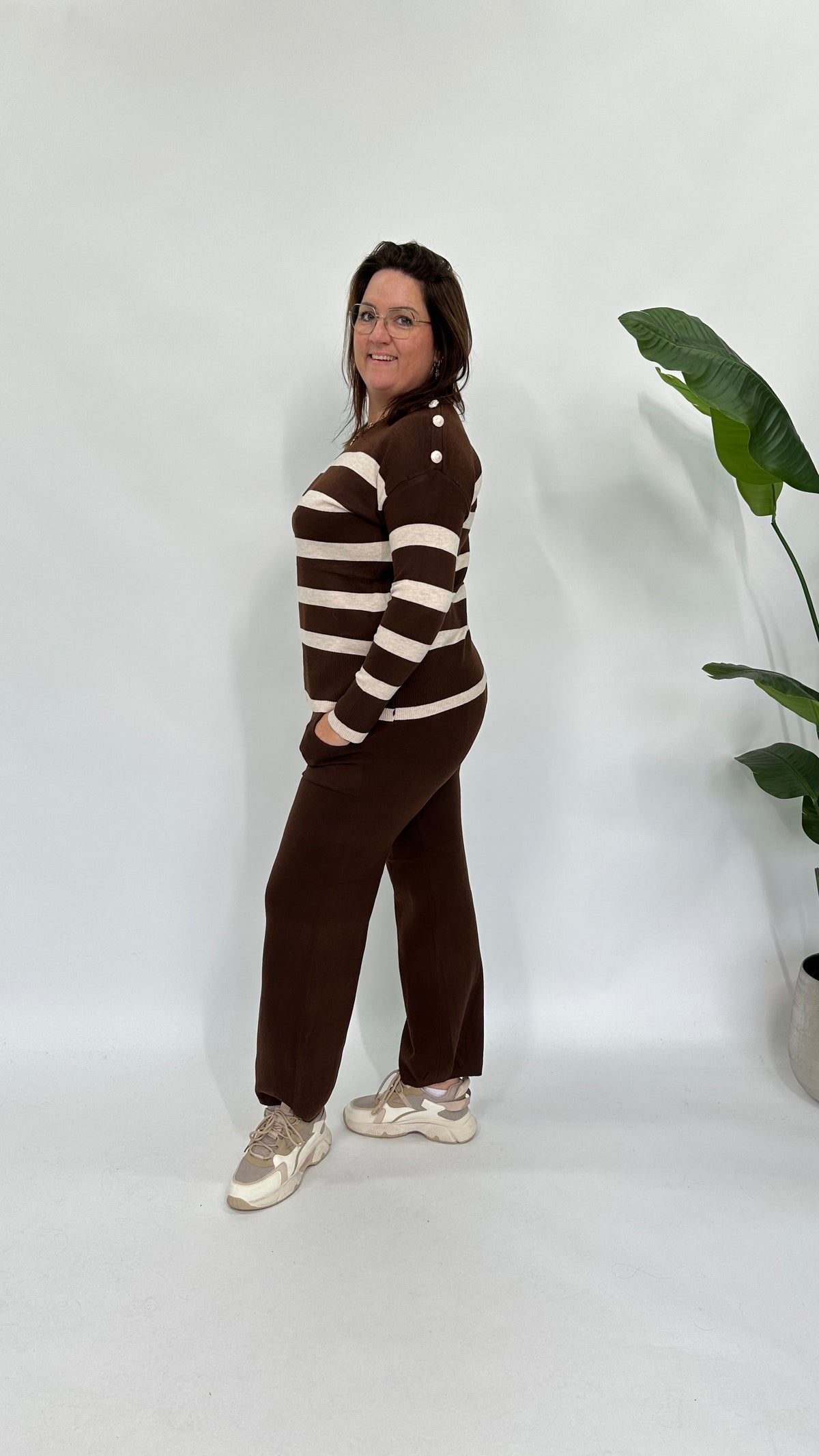 STREEP & KNOOP COMFY SET CHOCO