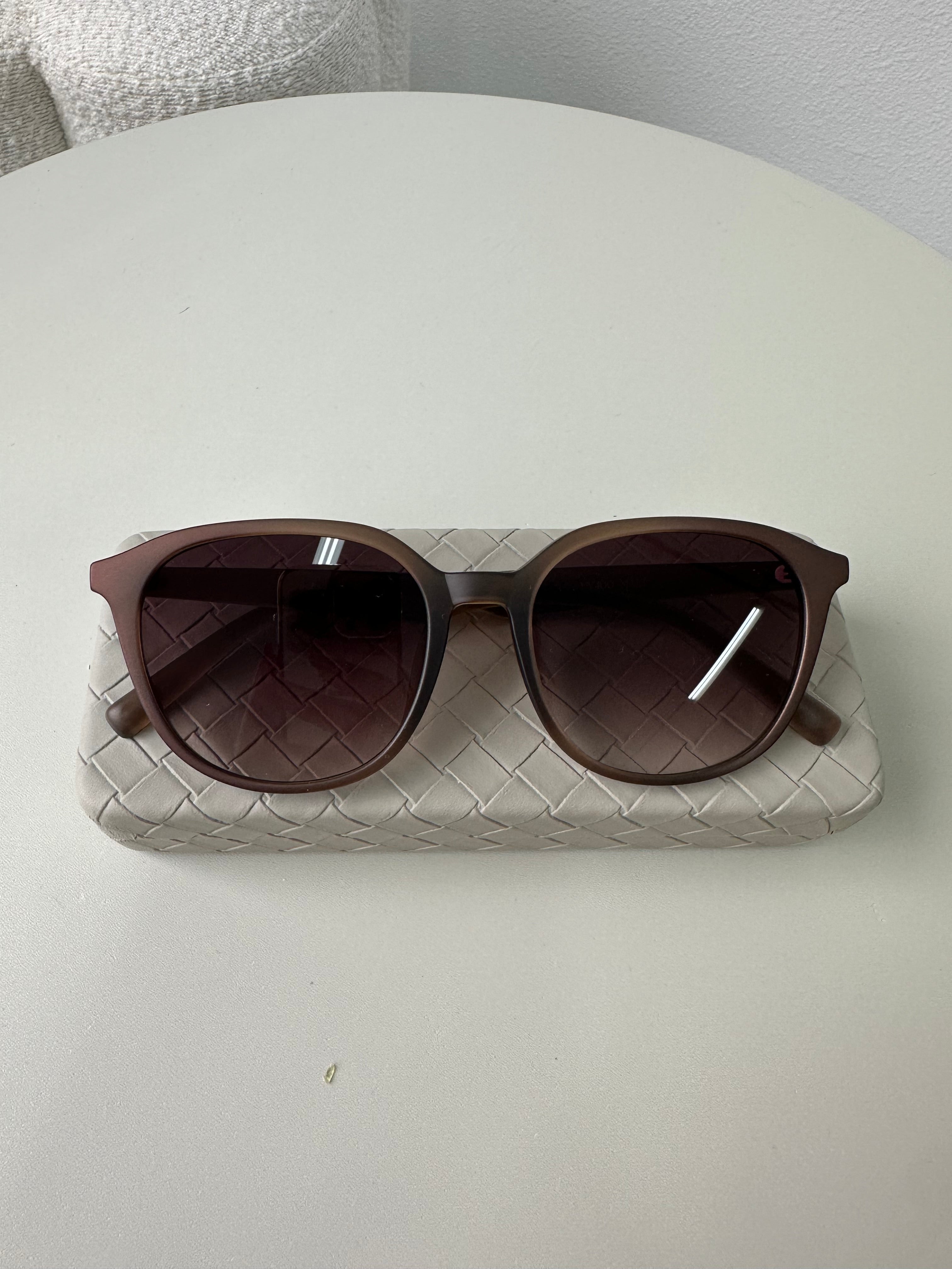 ZONNEBRIL MET KOKER - MAUI BRONS