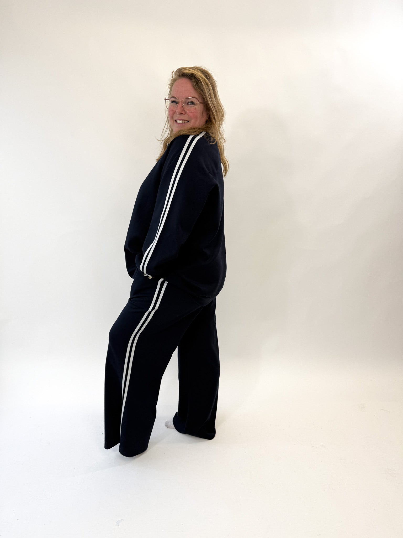 AVY 2-TEILIGES SET - 8 KLEINE