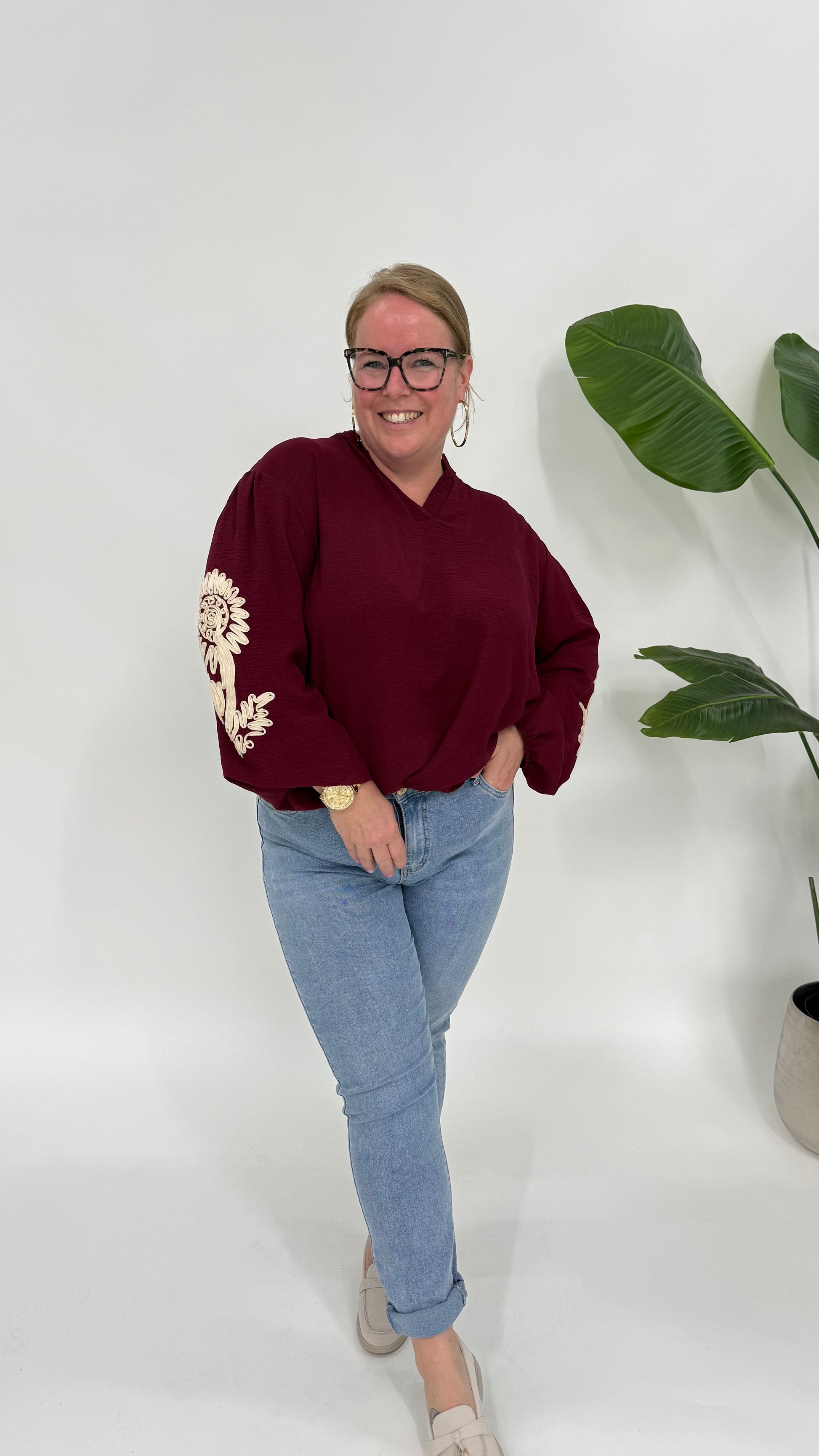 KATOENEN TOP MET GEBORDUURDE MOUW - 2176