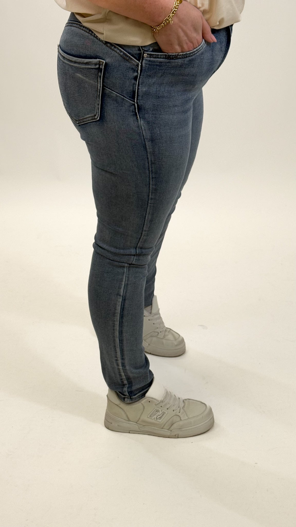 MOM WIDE LEG JEANS MERK GOODIES DJ2456 (40 bis 48) - GRAU