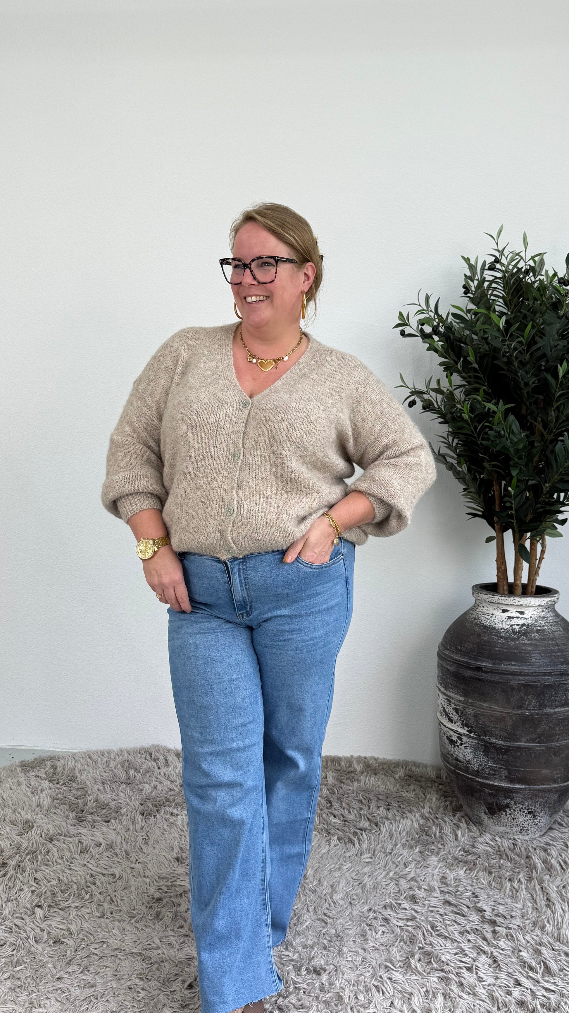 GEBREIDE CARDIGAN MET KNOPEN BEIGE