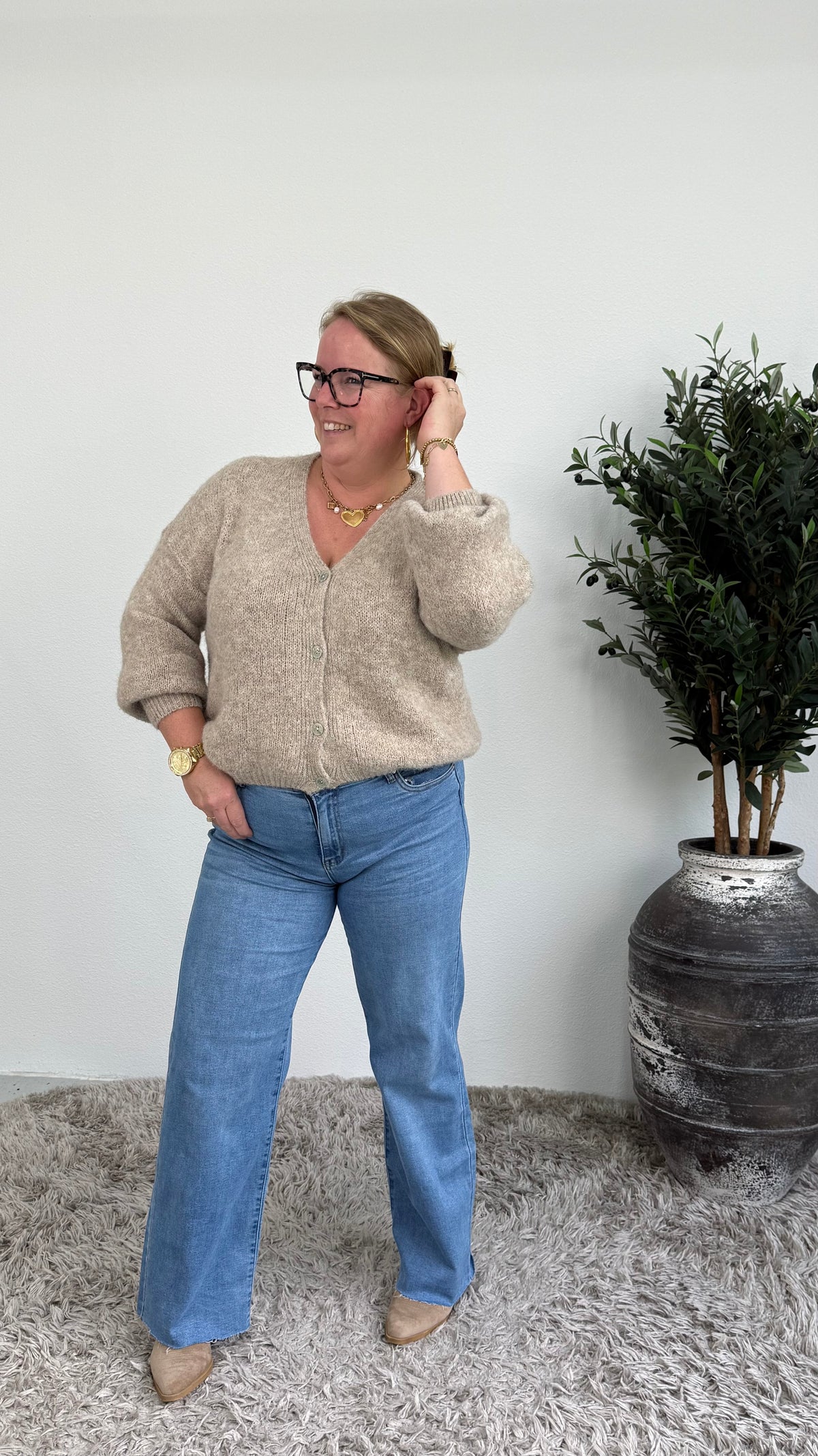 GEBREIDE CARDIGAN MET KNOPEN BEIGE