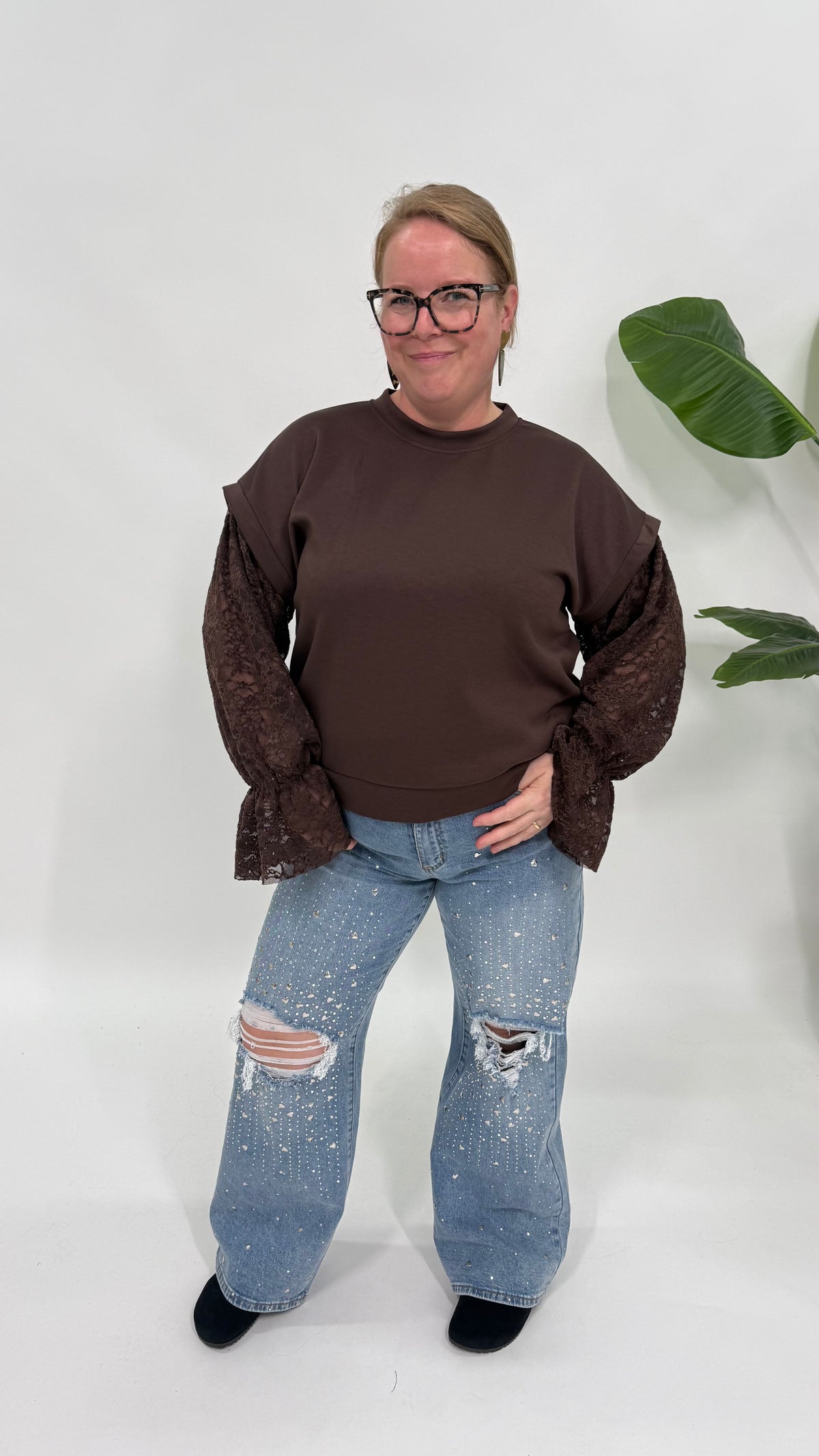 SWEATER MET LACE MOUW ESPRESSO