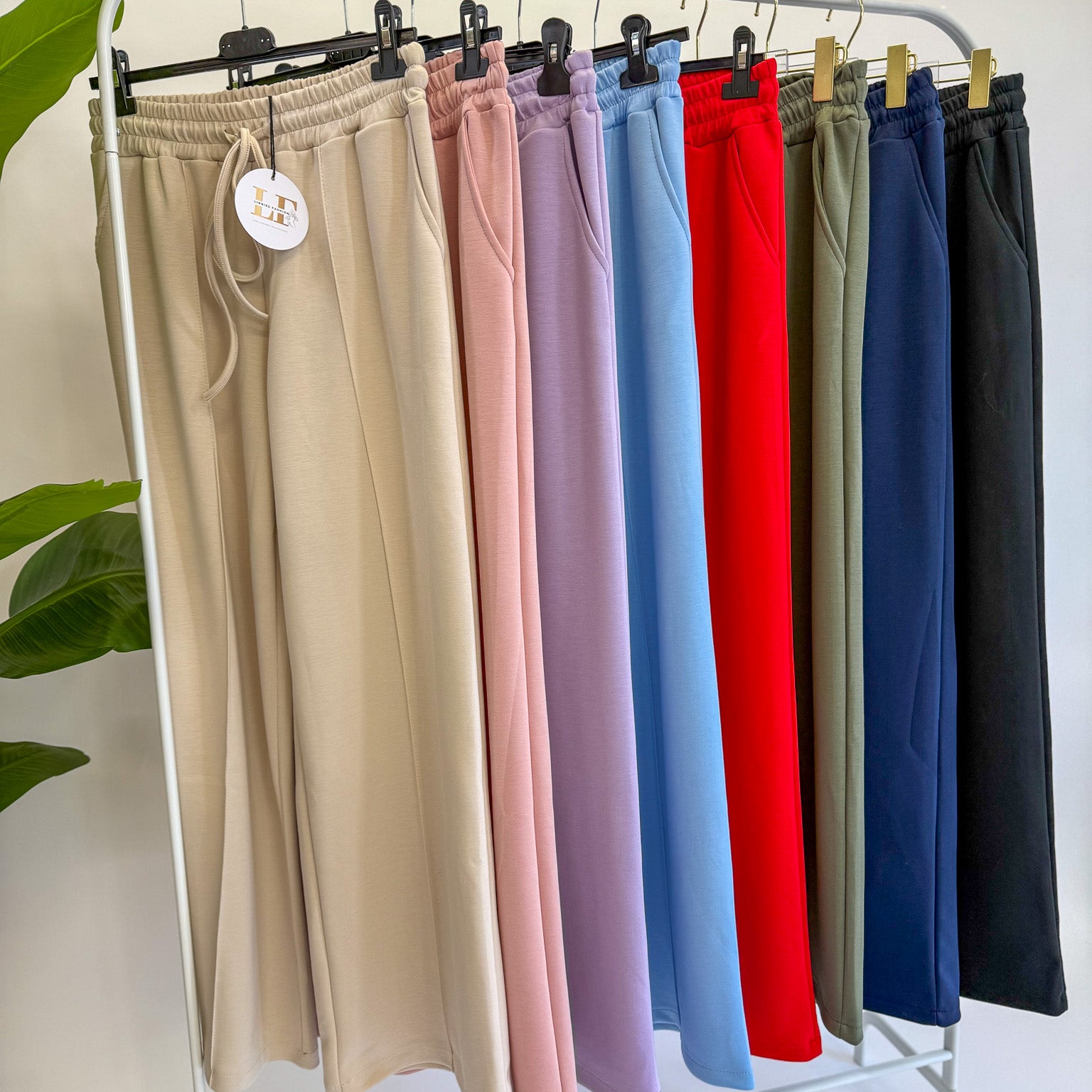 JOGGER-HOSE (40 B/M 48+) – 3 KLEID