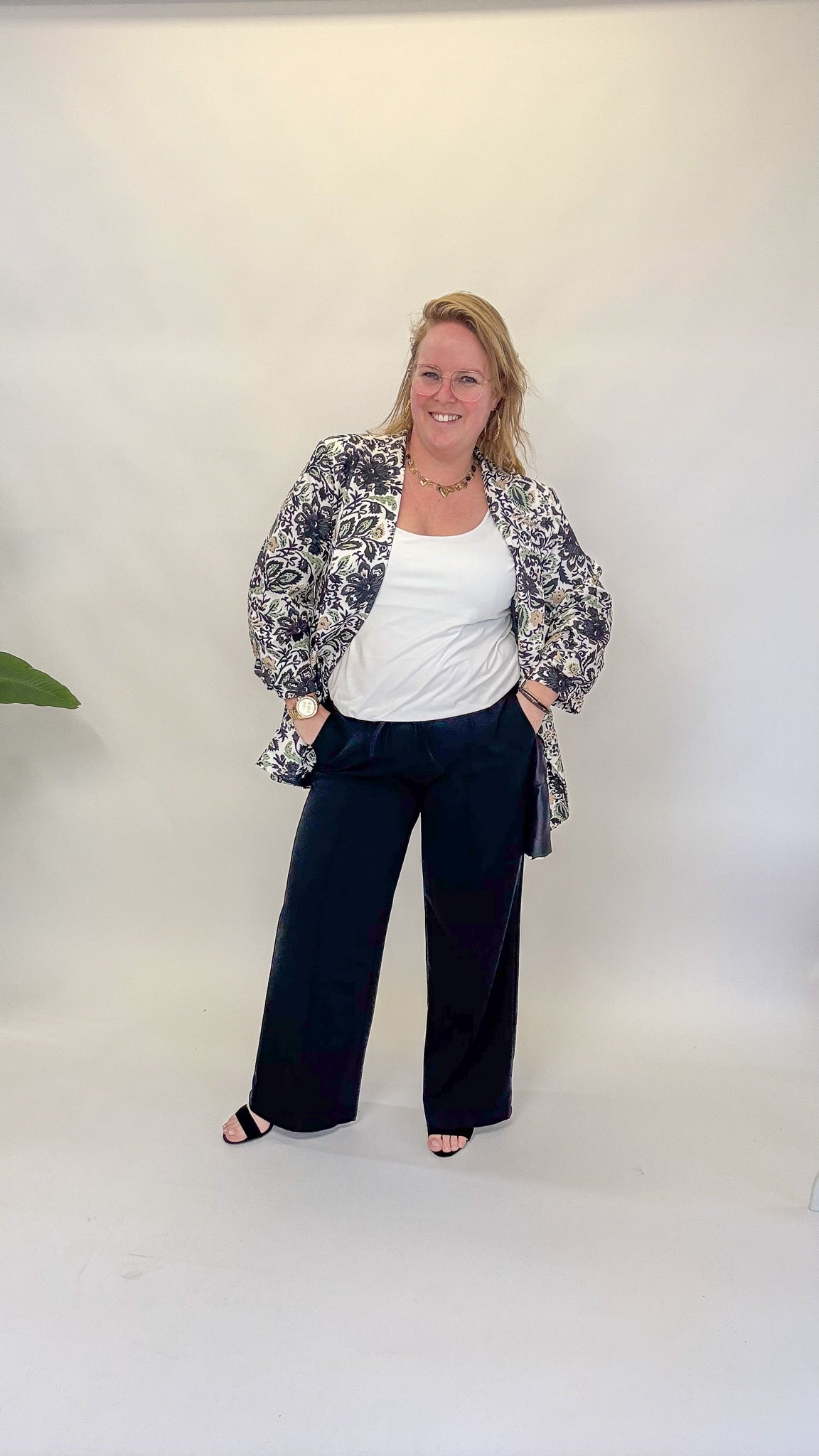 JOGGER-HOSE (40 B/M 48+) – 3 KLEID