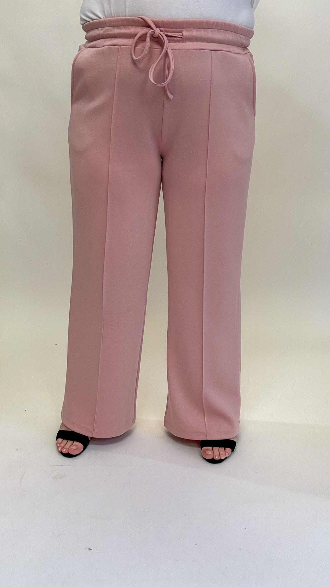 JOGGER-HOSE (40 B/M 48+) – 3 KLEID