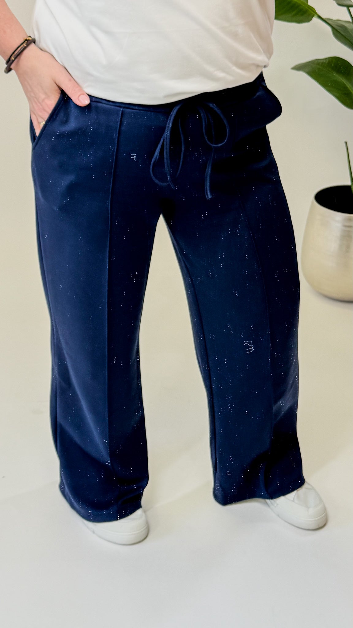 JOGGER-HOSE (40 B/M 48+) – 3 KLEID