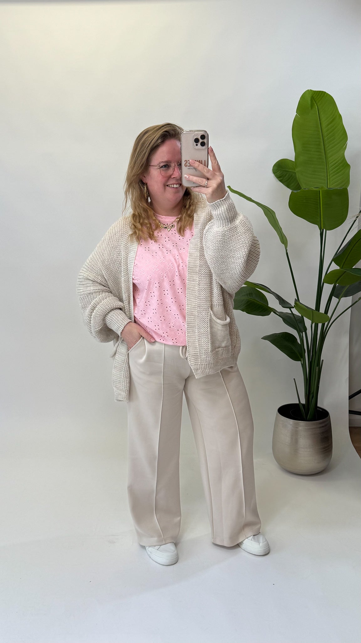 JOGGER-HOSE (40 B/M 48+) – 3 KLEID