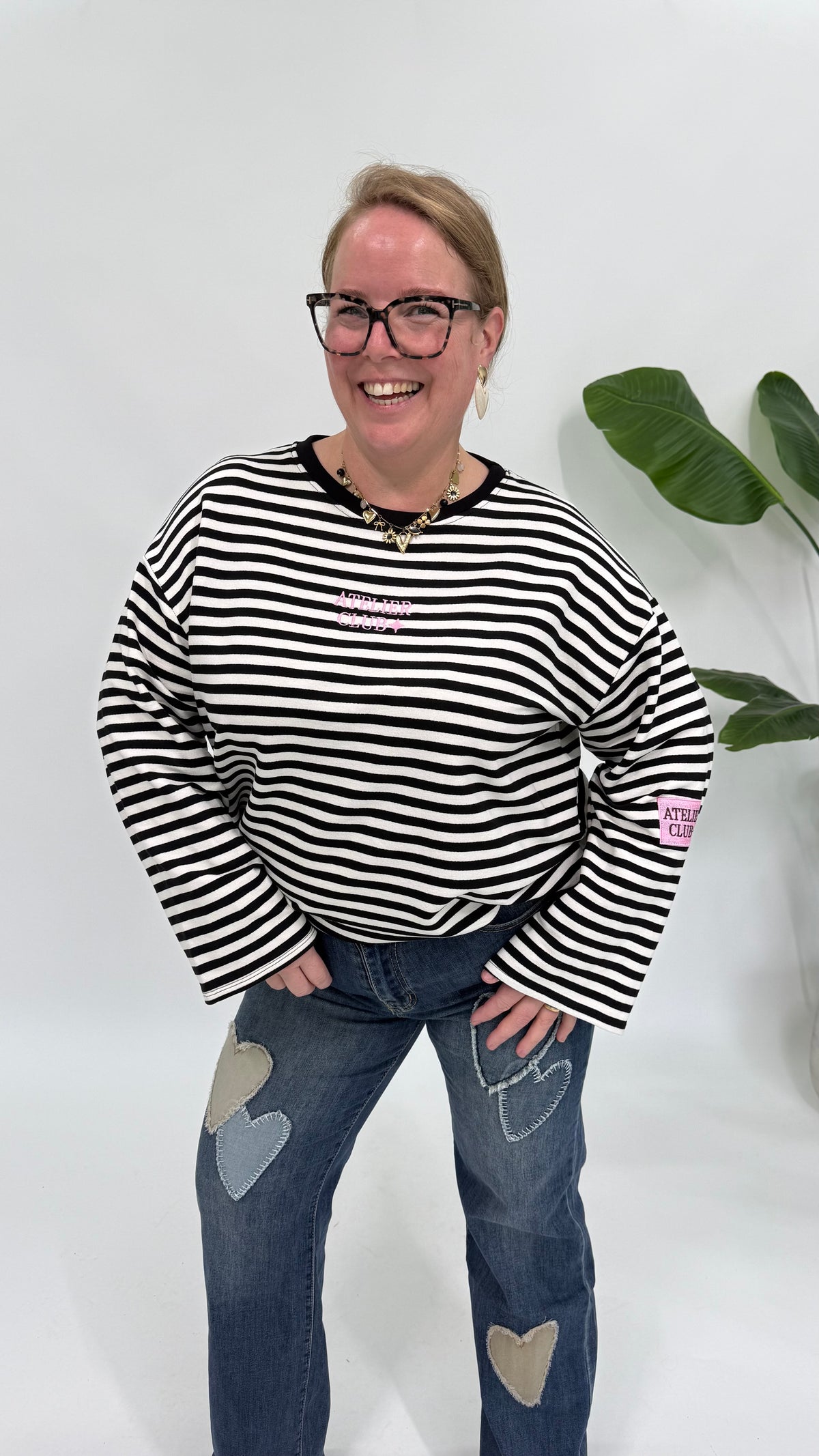 ATELIER CLUB STREEP SWEATER ZWART/OFFWHITE