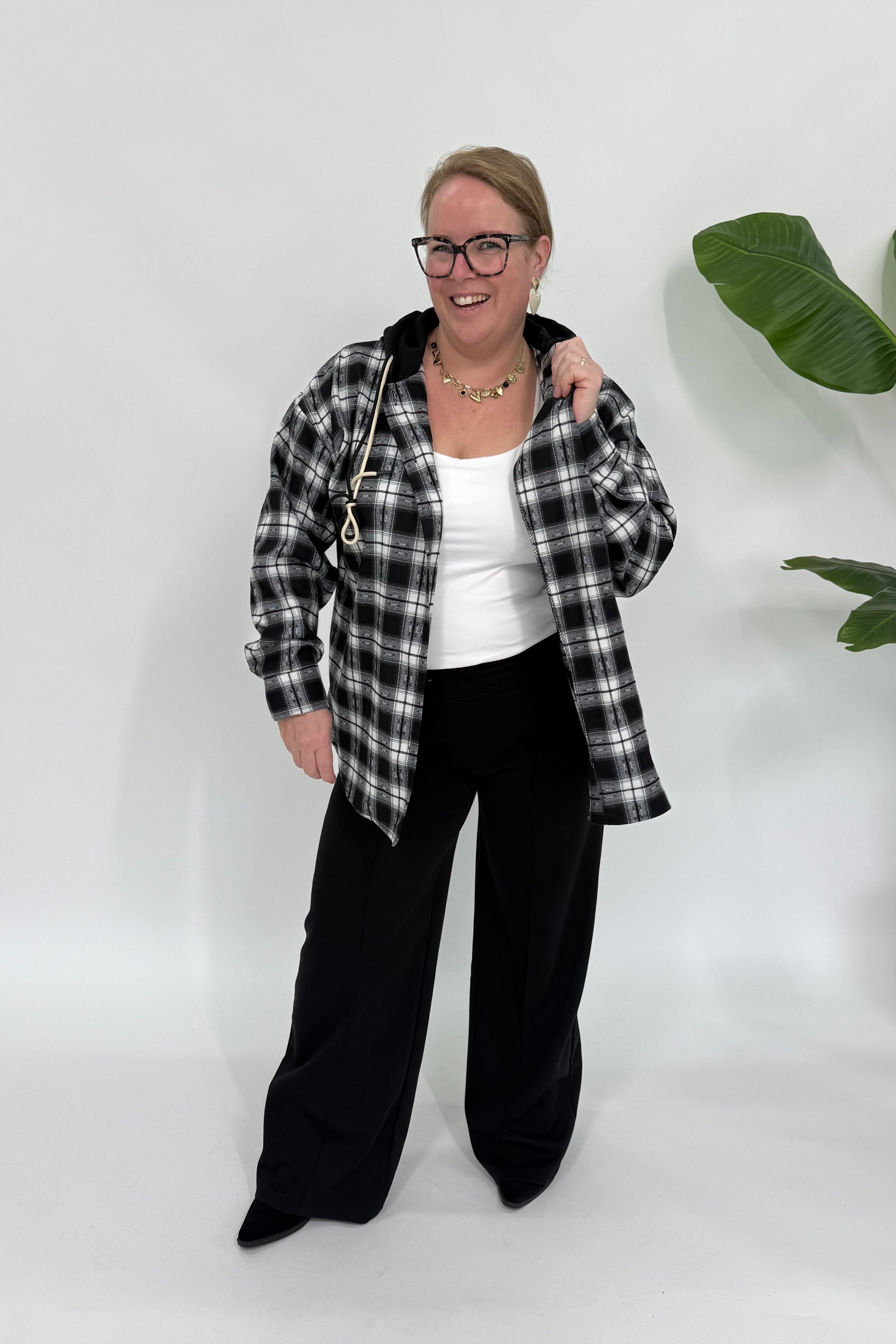 RUIT BLOUSE/JASJE MET CAPUCHON ZWART