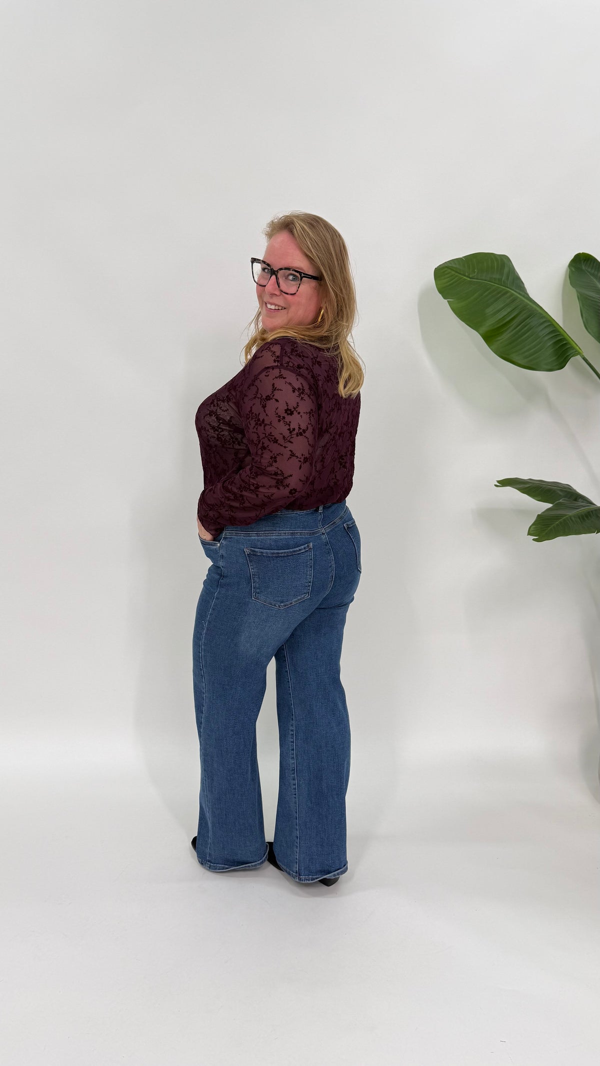 LACE TOP FLOWERS BURGUNDY