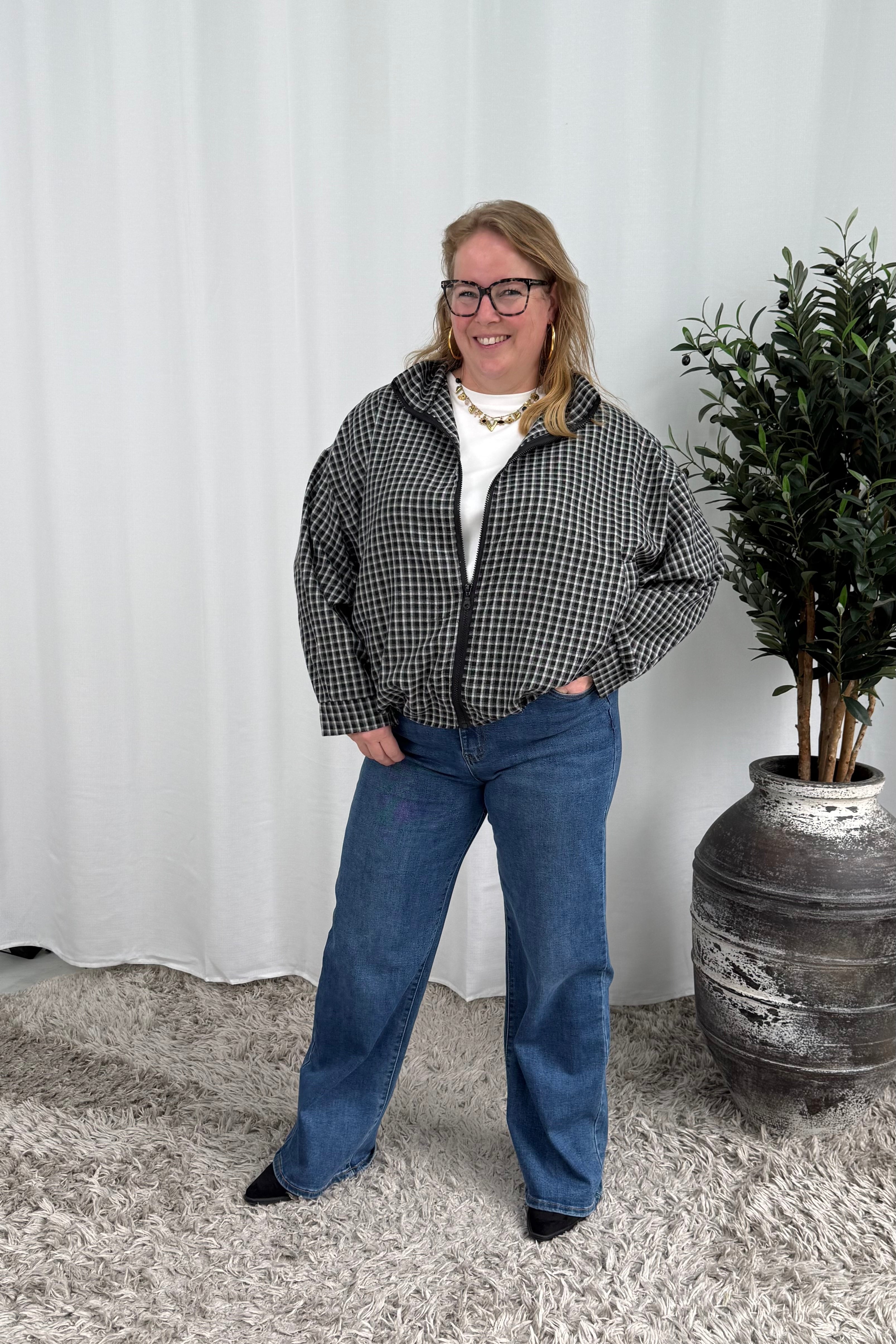 RUIT BLOUSE/JAS ZWART