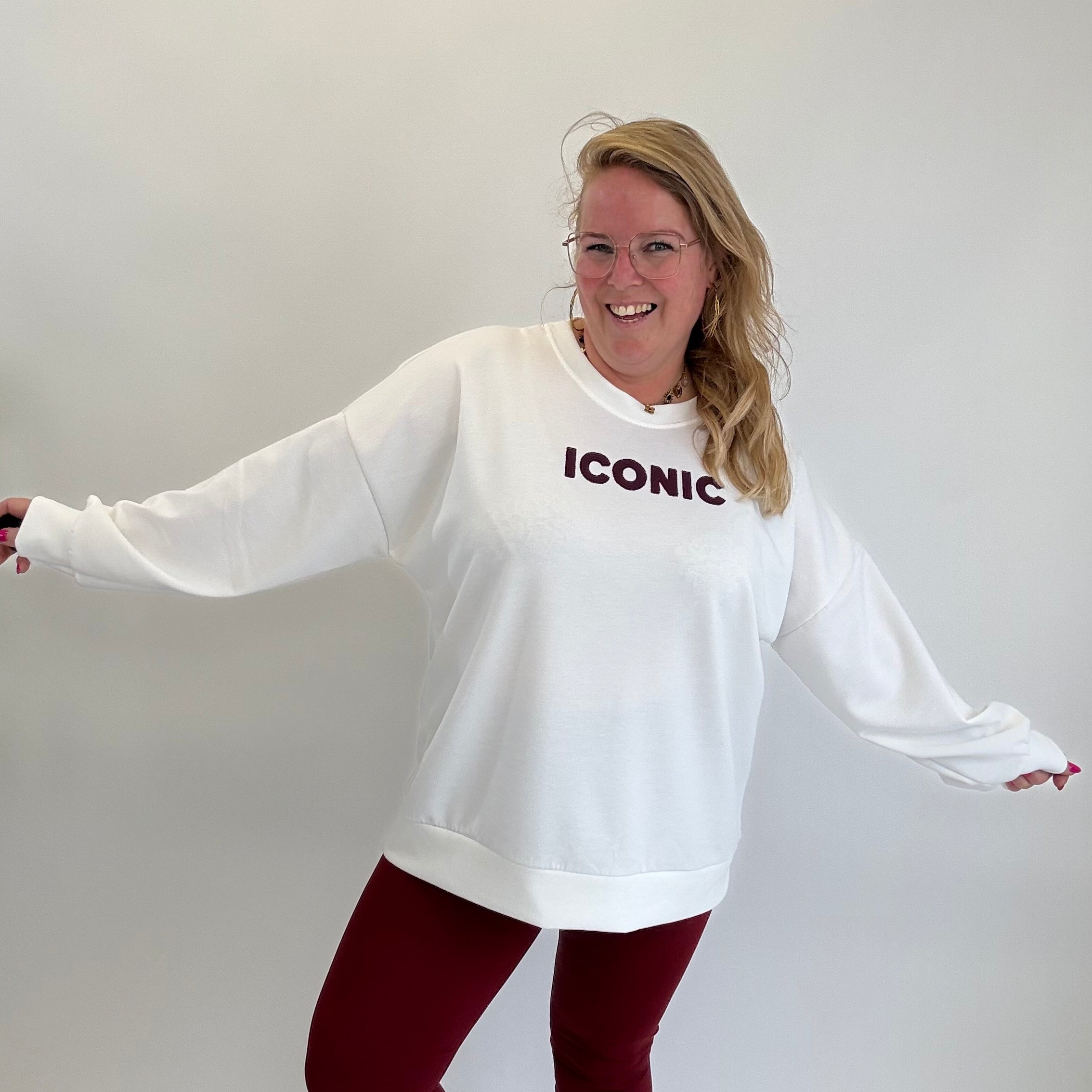 ICONIC SWEATER - 1701