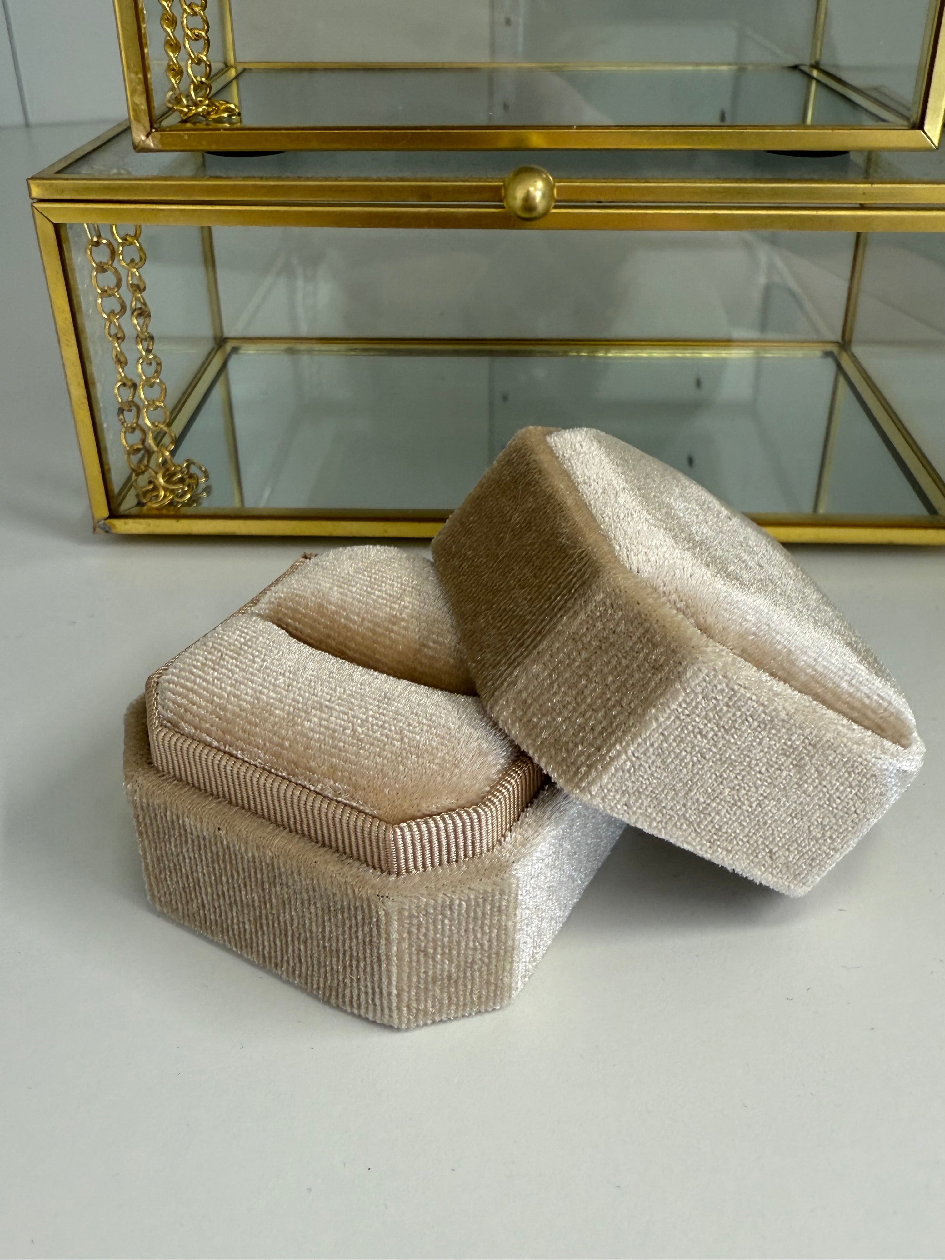 RINGE DISPLAY - ROSA/GOLD 