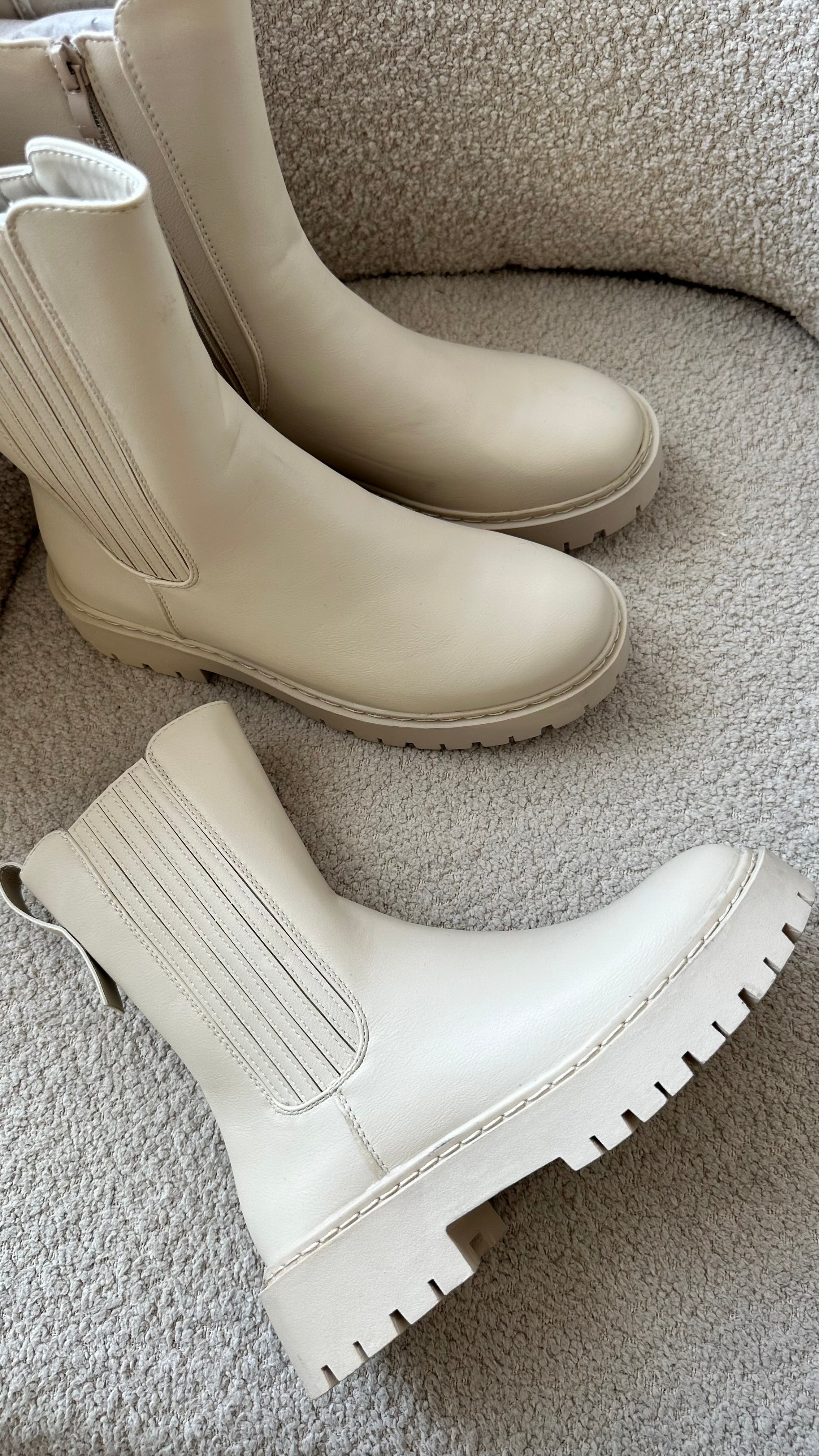 NIEDRIGE COWBOYSTIEFEL - BEIGE