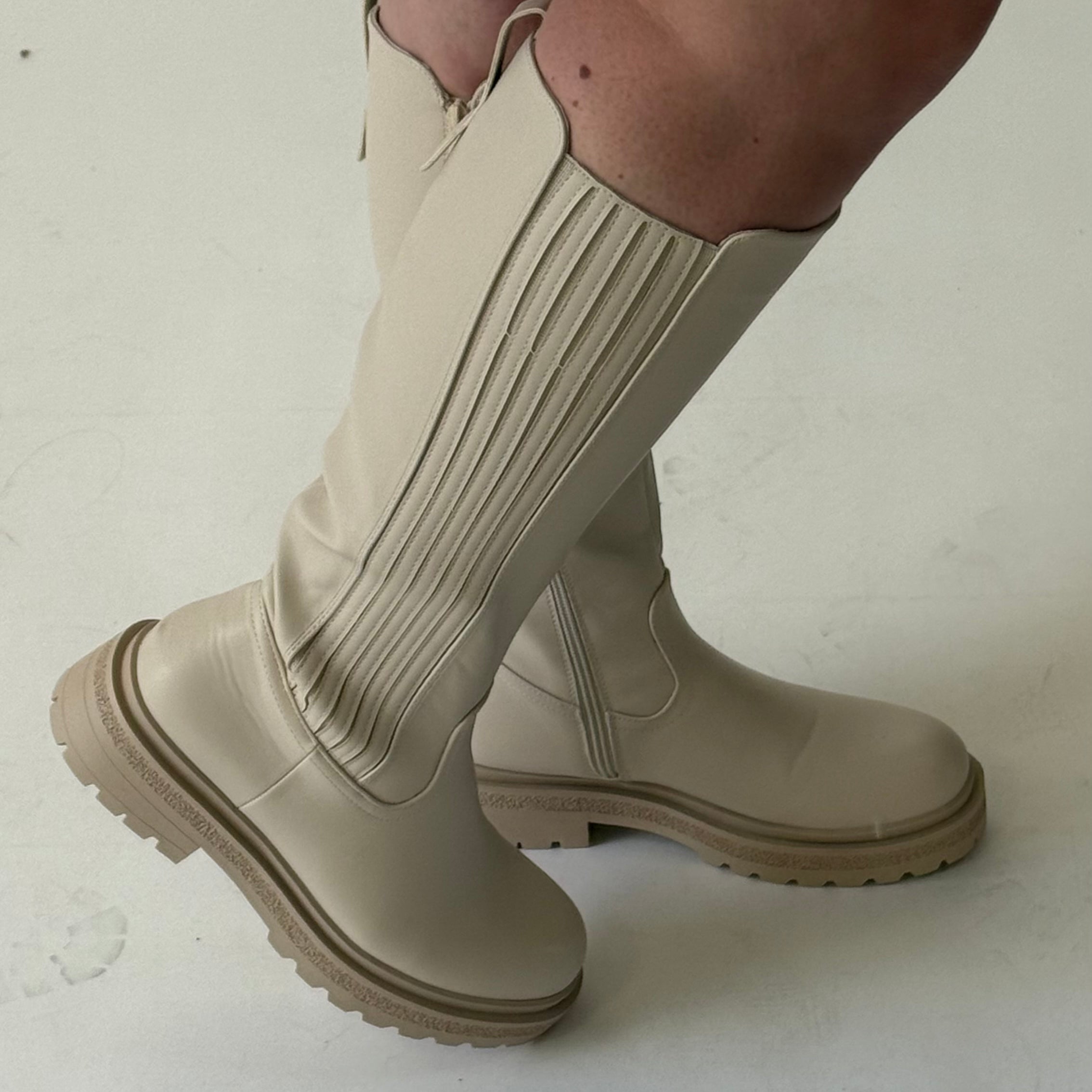 CELINA SLIPPER - BEIGE 68-367