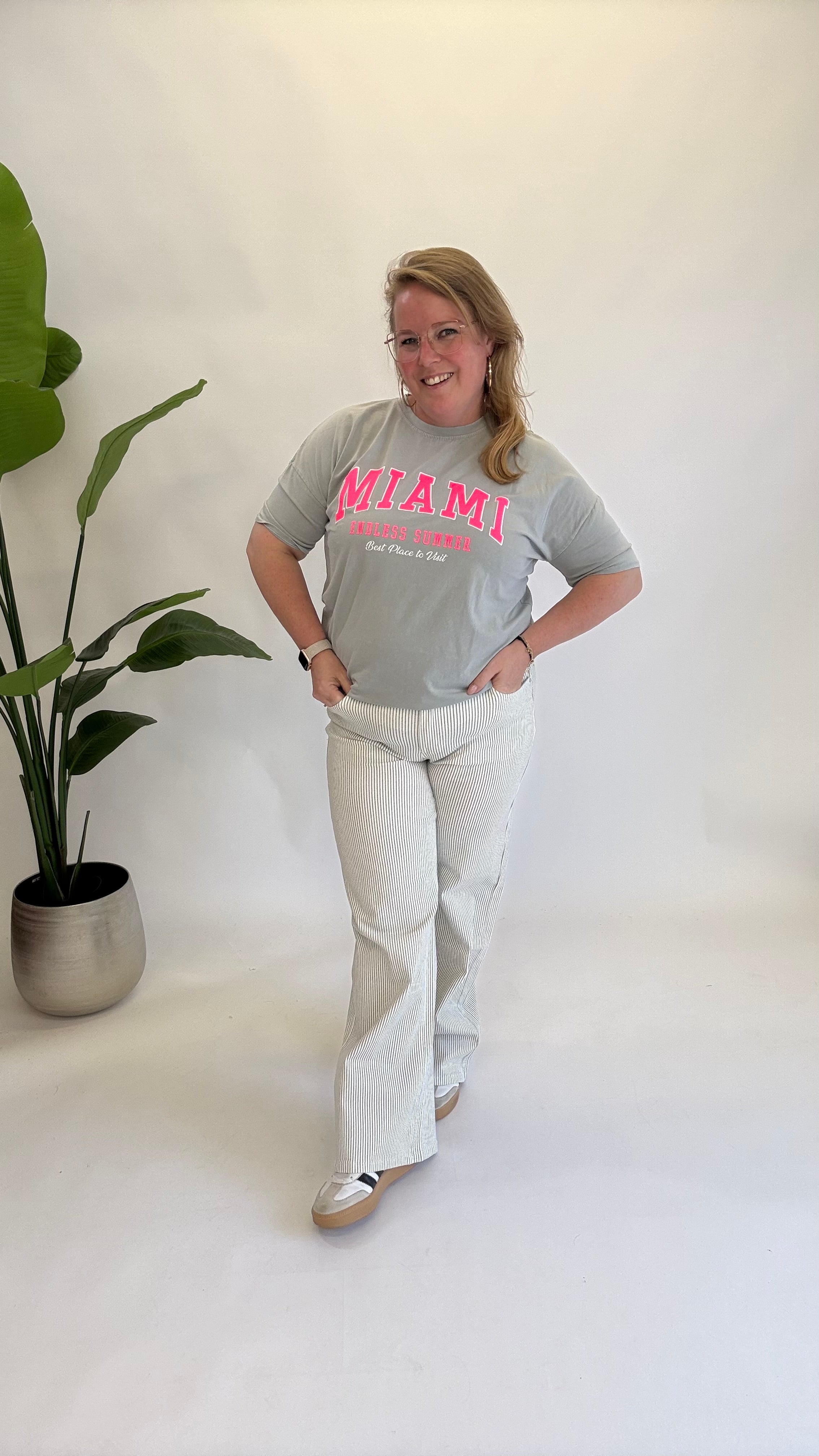 MOM WIDE LEG JEANS MERK GOODIES DJ2456 (40 bis 48) - GRAU