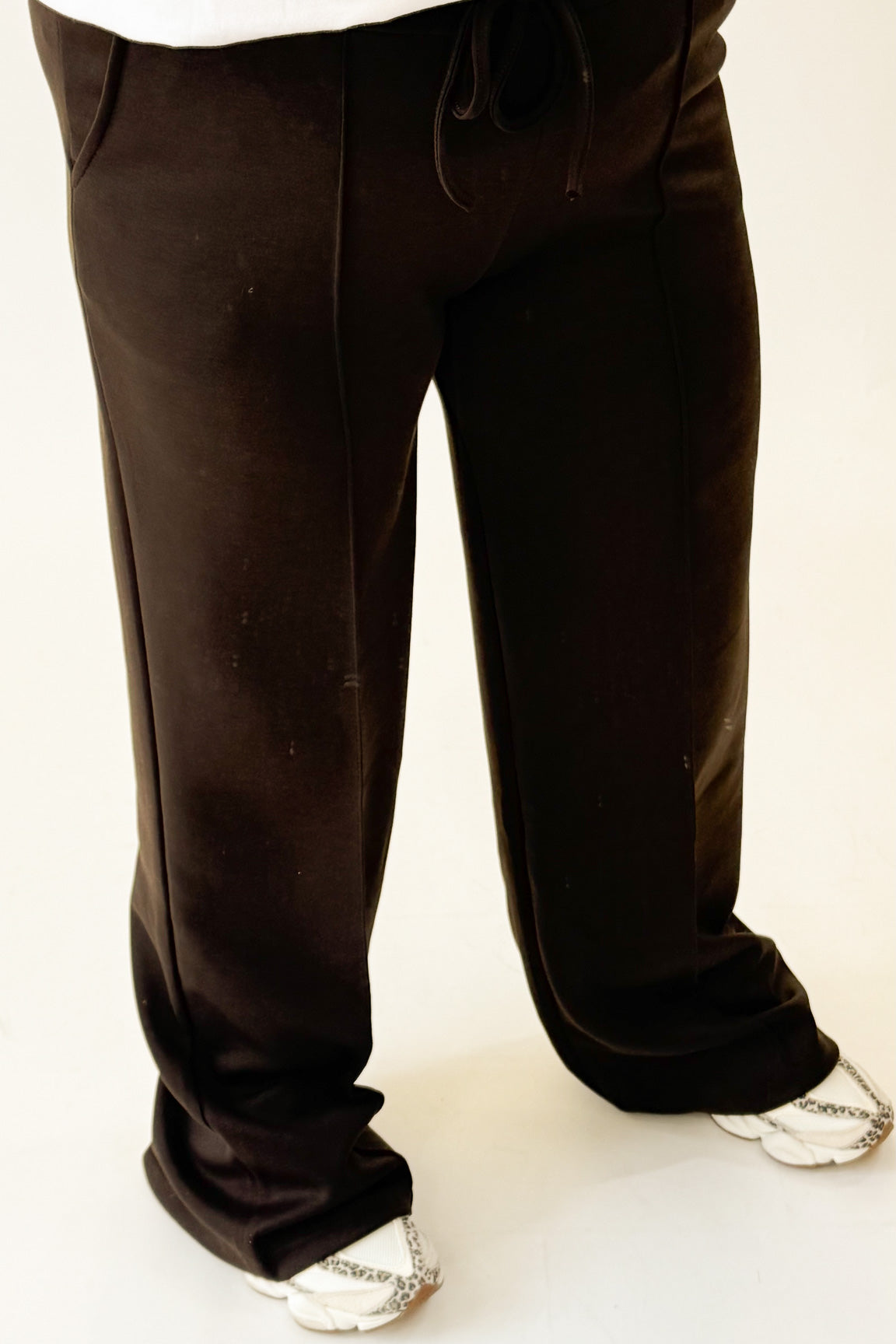 JOGGER-HOSE (40 B/M 48+) – 3 KLEID