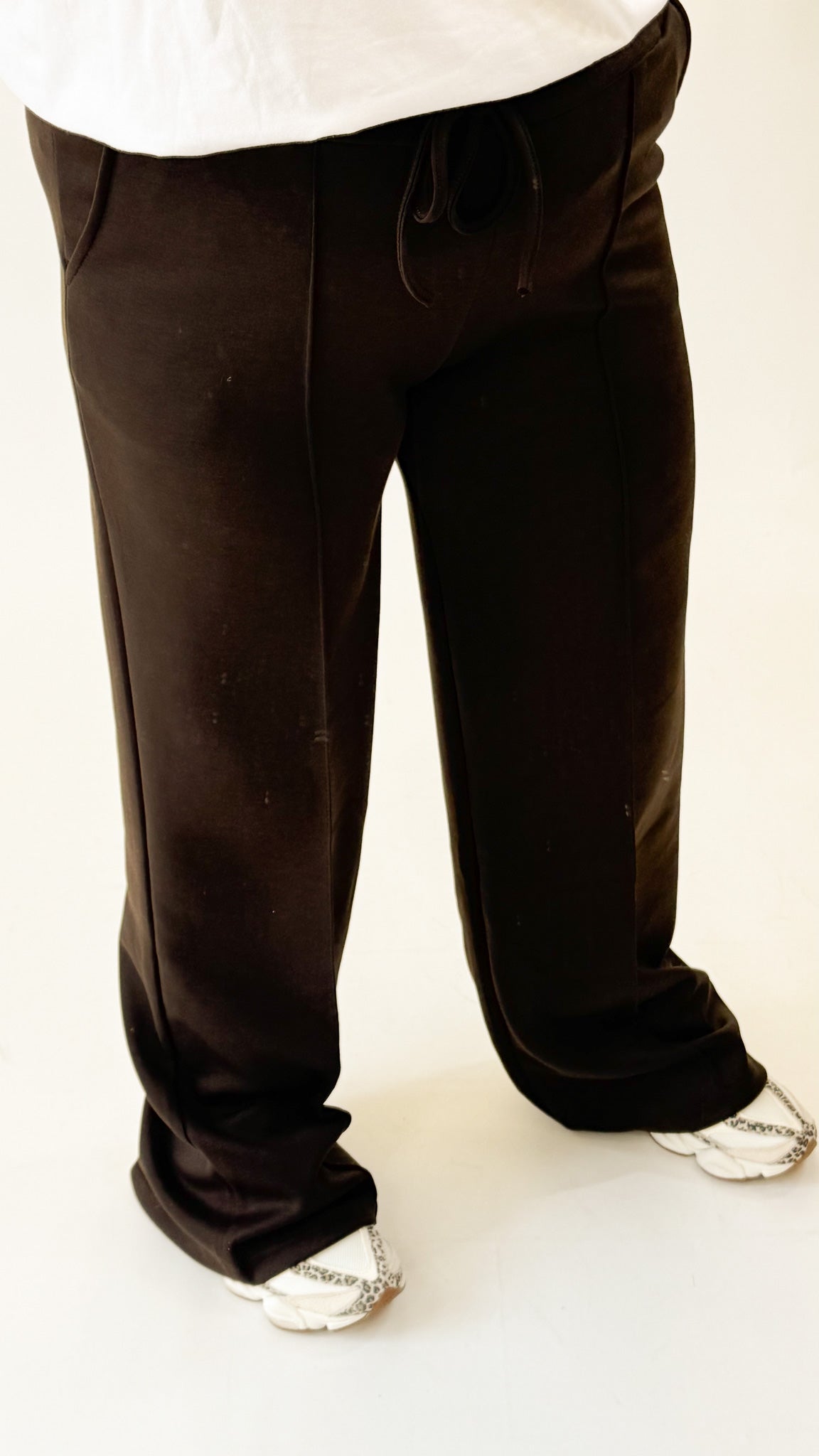 JOGGER-HOSE (40 B/M 48+) – 3 KLEID