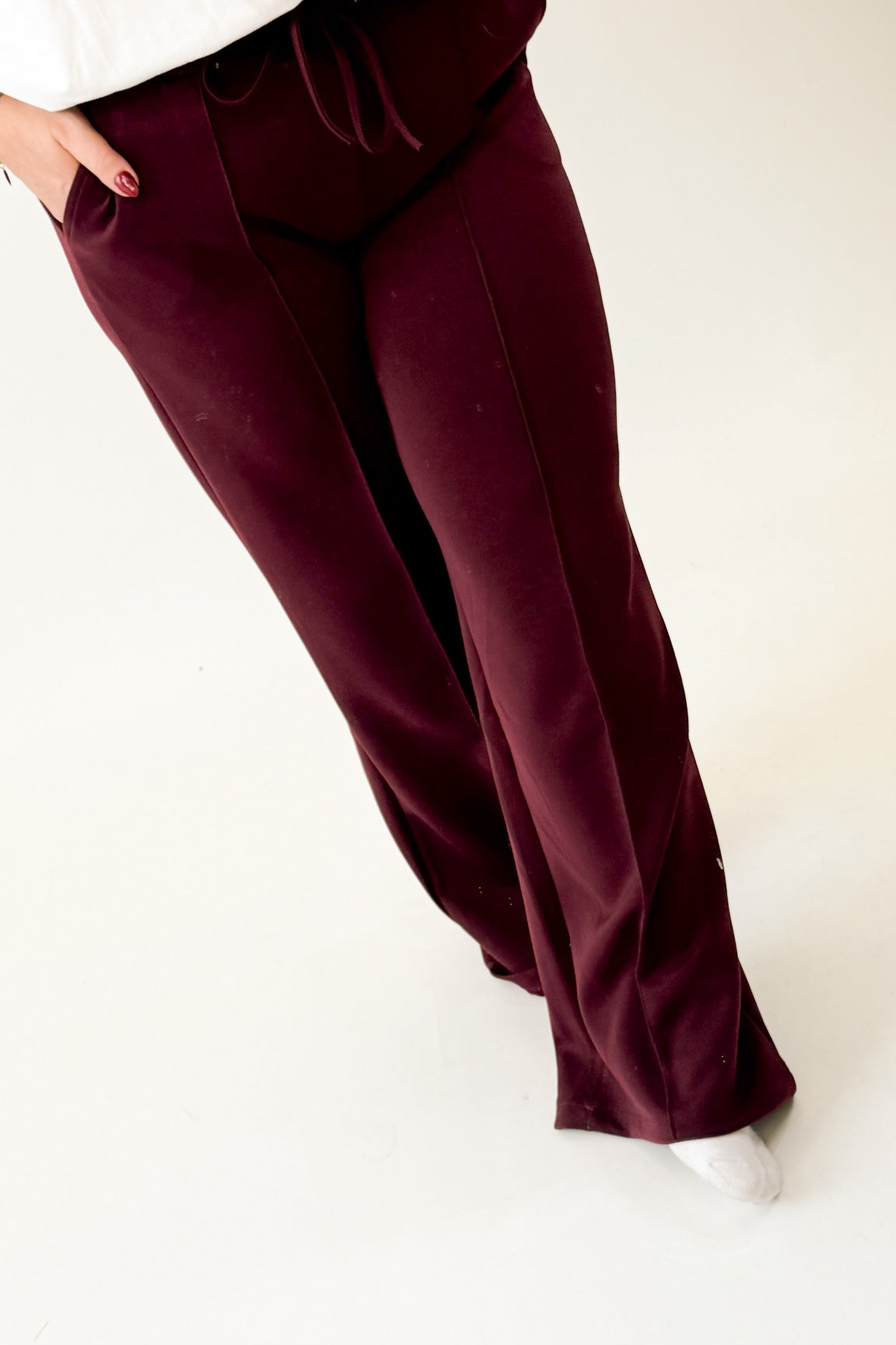 JOGGER-HOSE (40 B/M 48+) – 3 KLEID