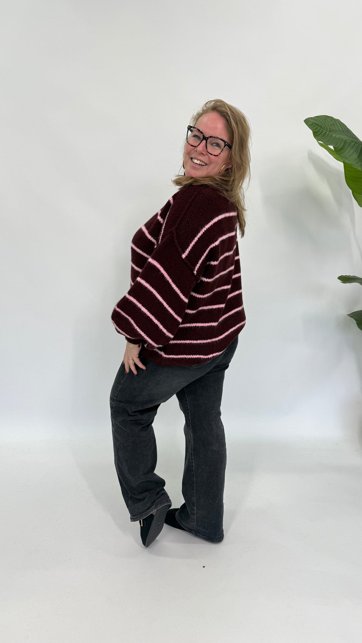 STREEP KNIT MET BALLONMOUW BURGUNDY