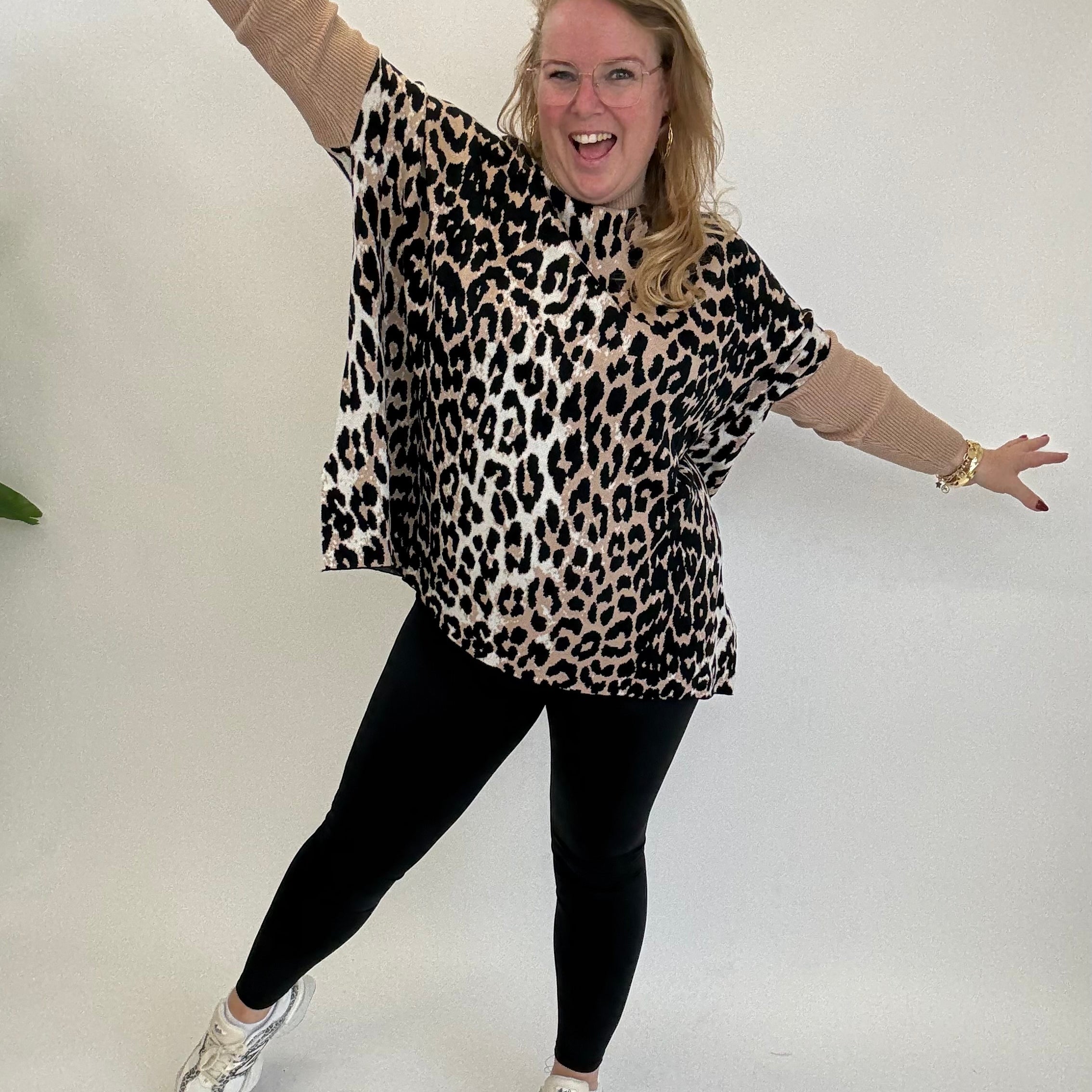 ZACHTE PANTER TRUI - 1754