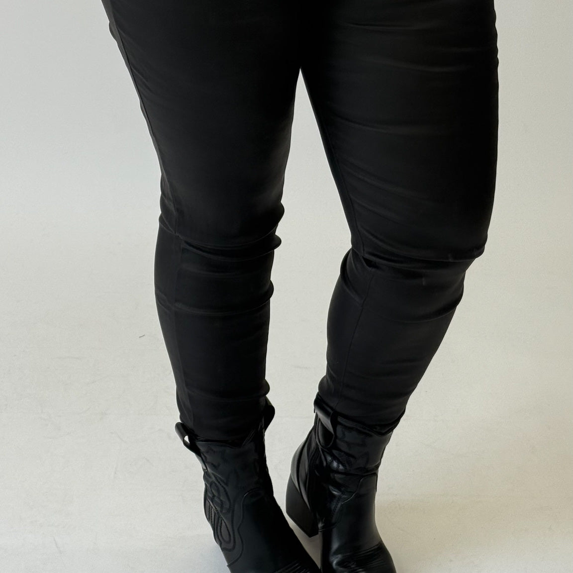 MOM WIDE LEG JEANS MERK GOODIES DJ2456 (40 bis 48) - GRAU