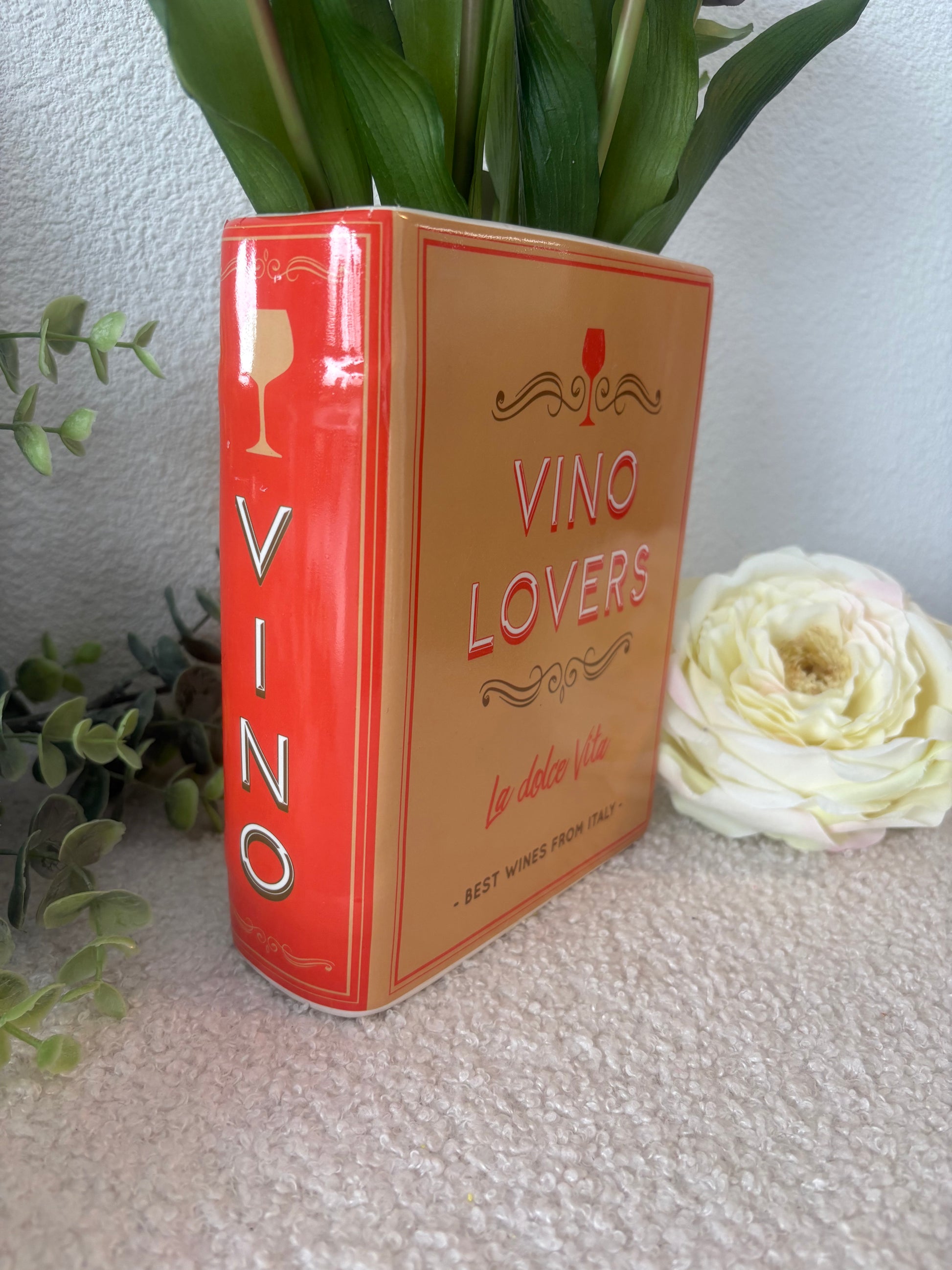 VAAS BOOK VINO LOVERS