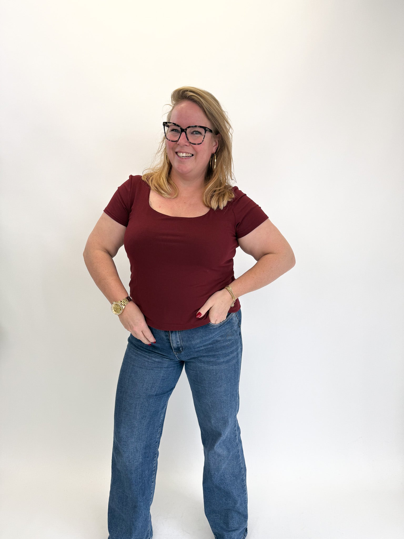 BASIC LINNIES TOP BURGUNDY