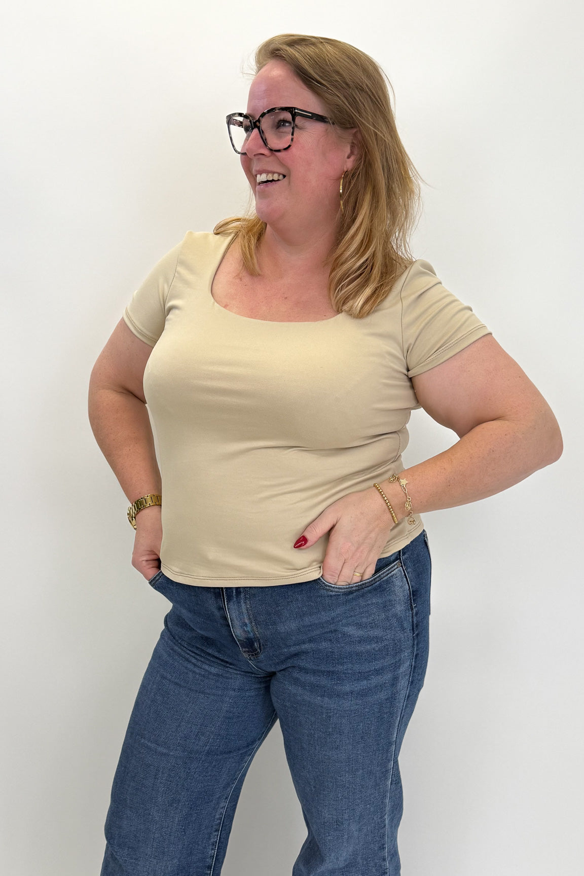 BASIC LINNIES TOP BEIGE