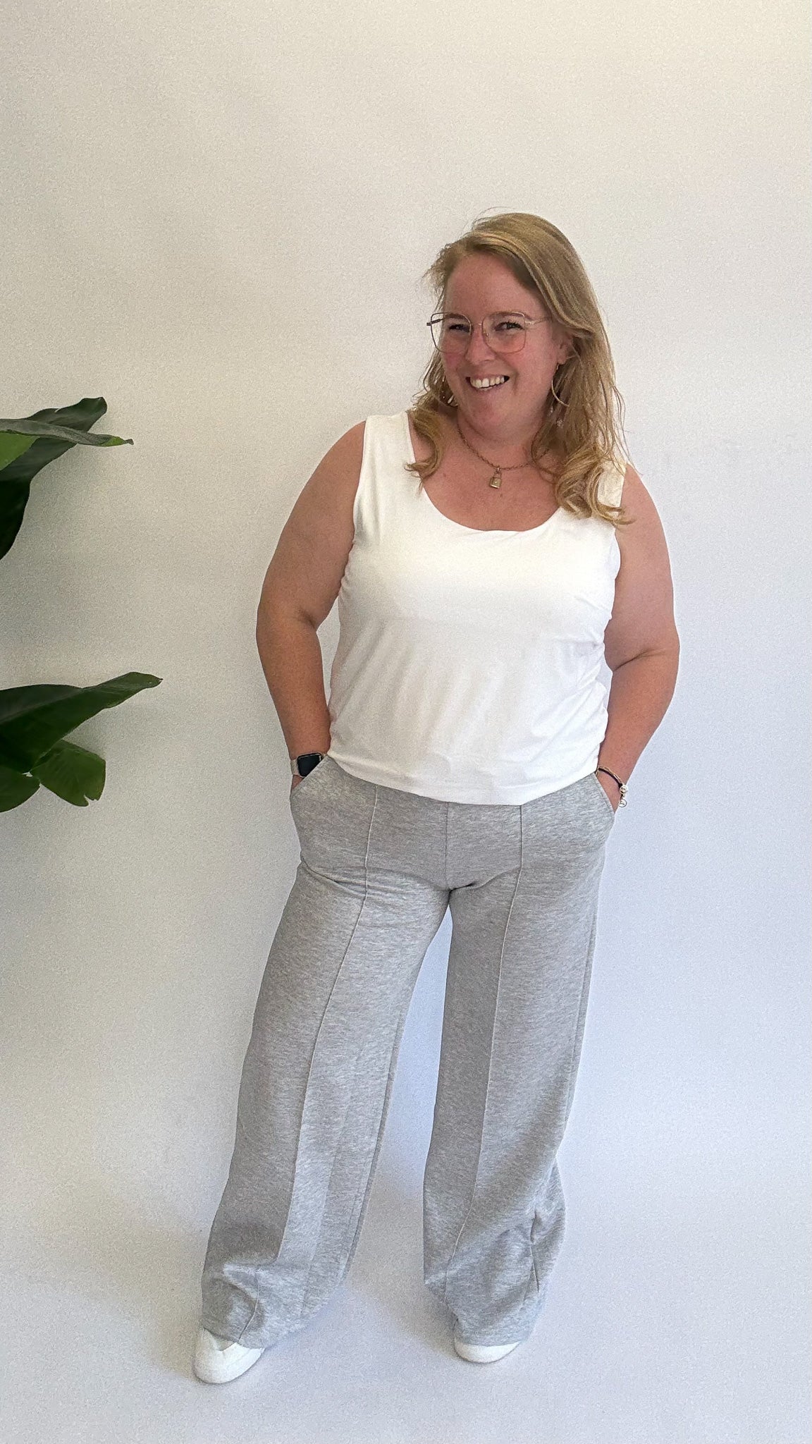 JOGGER-HOSE (40 B/M 48+) – 3 KLEID