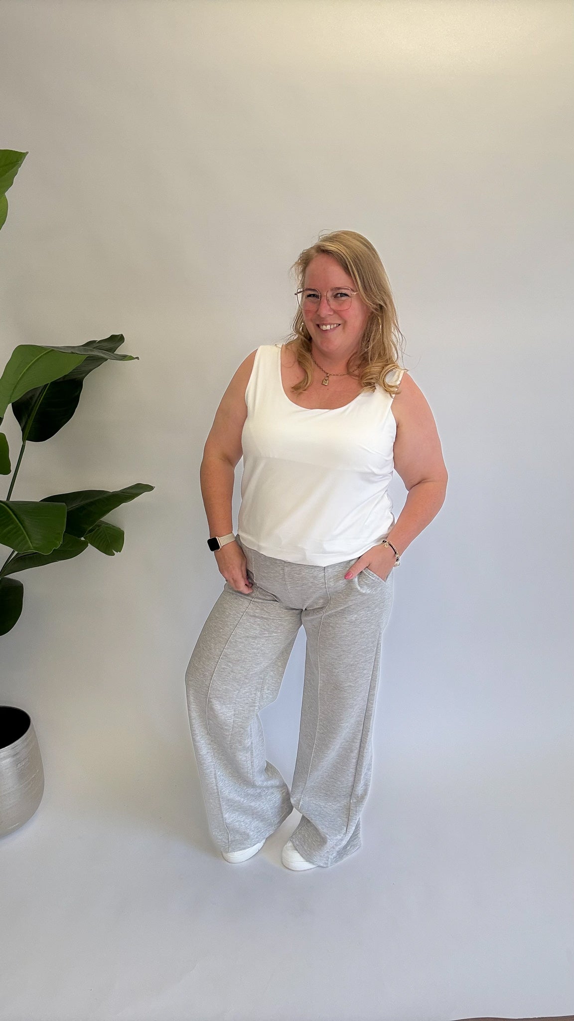 JOGGER-HOSE (40 B/M 48+) – 3 KLEID