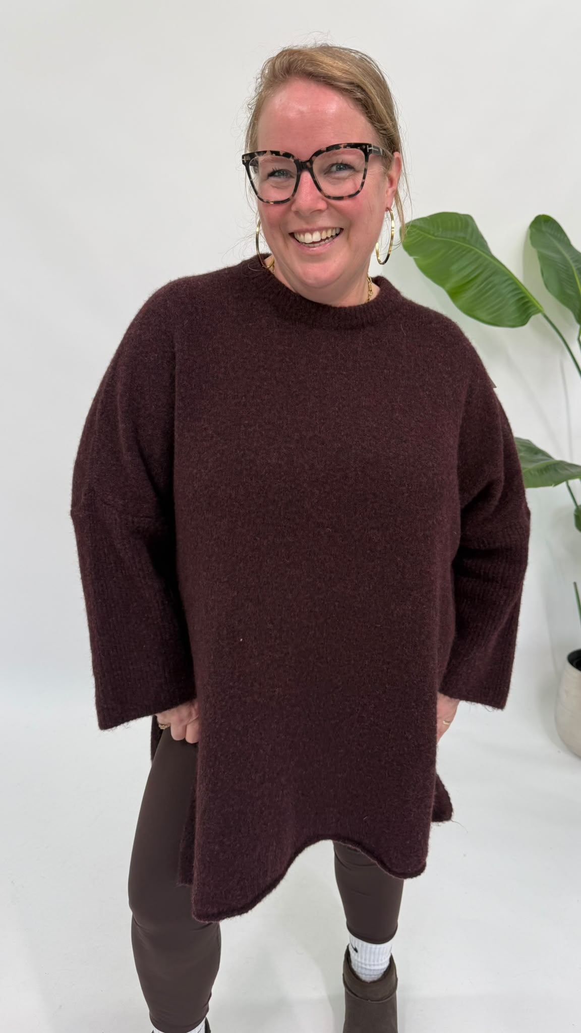 OVERSIZED ZACHTE TRUI BURGUNDY