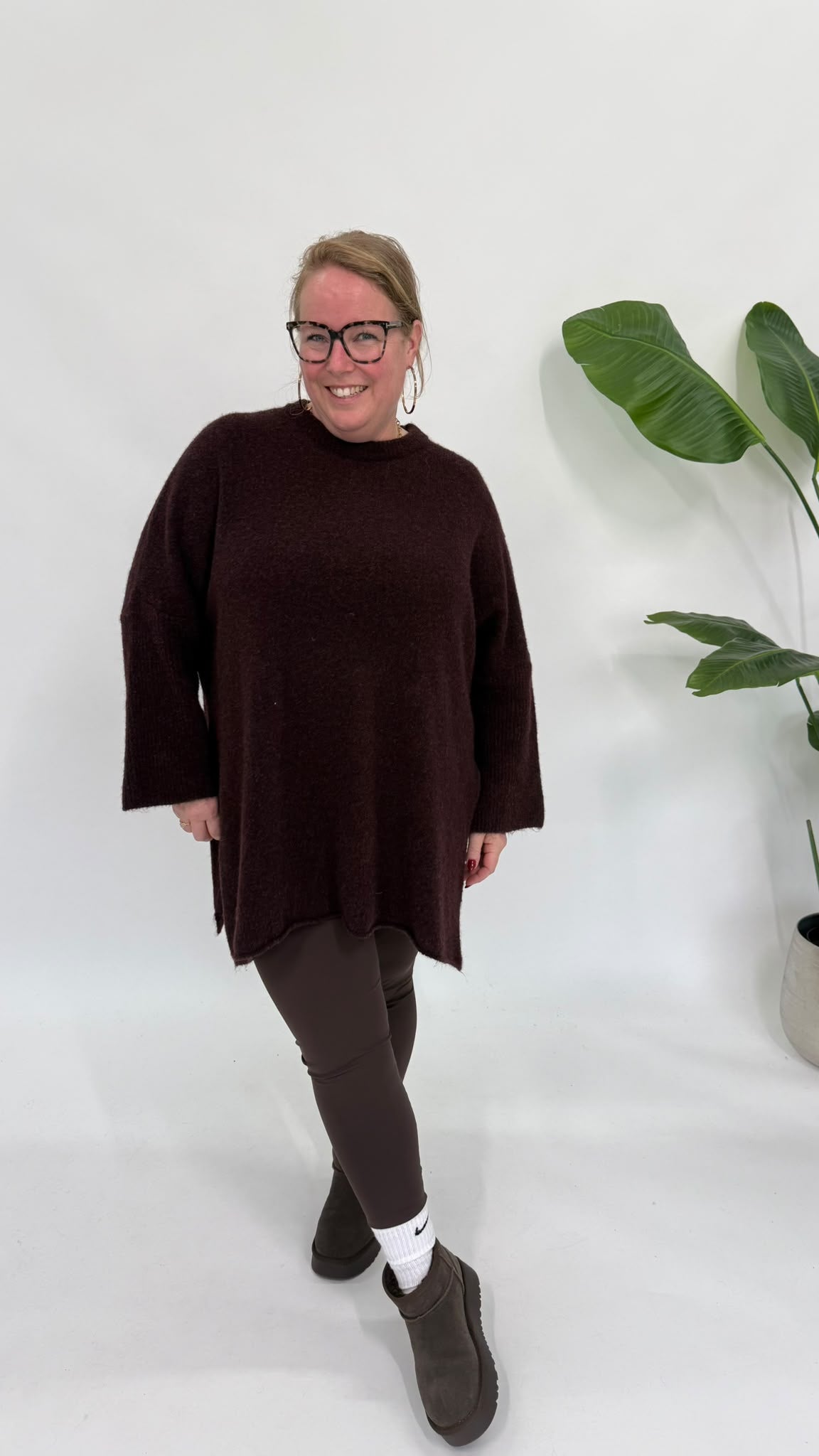 OVERSIZED ZACHTE TRUI BURGUNDY