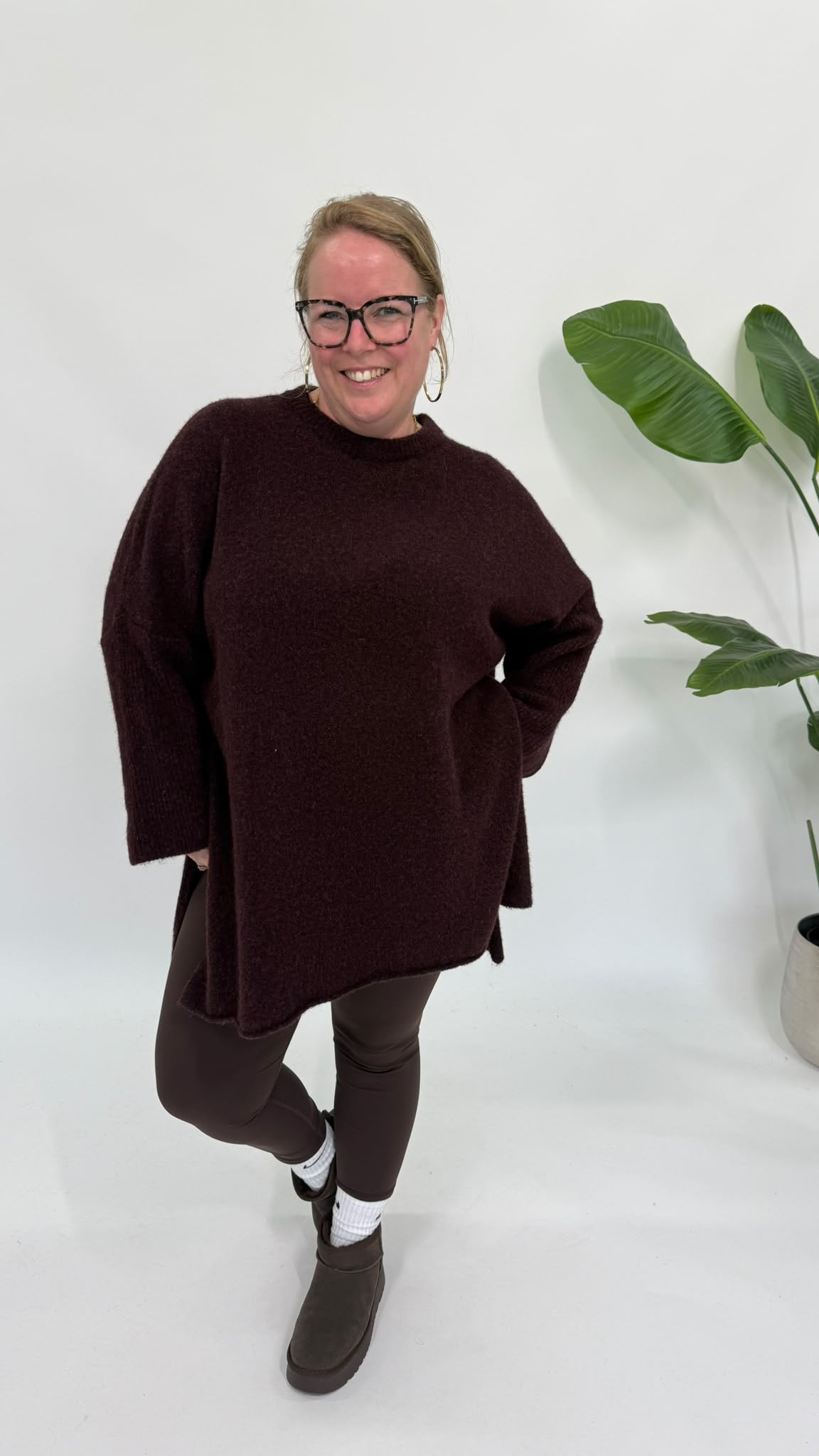 OVERSIZED ZACHTE TRUI BURGUNDY