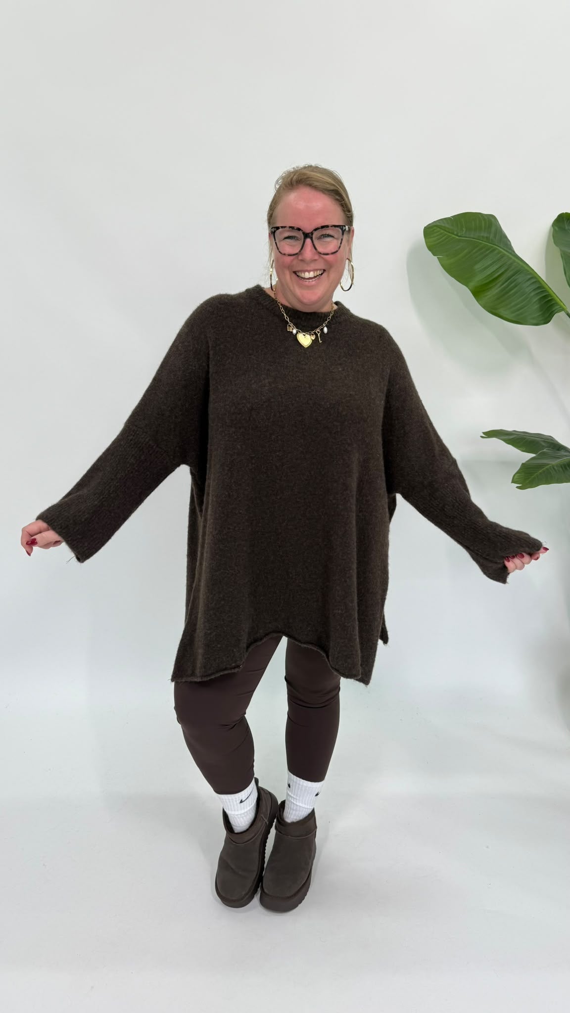 OVERSIZED ZACHTE TRUI ESPRESSO